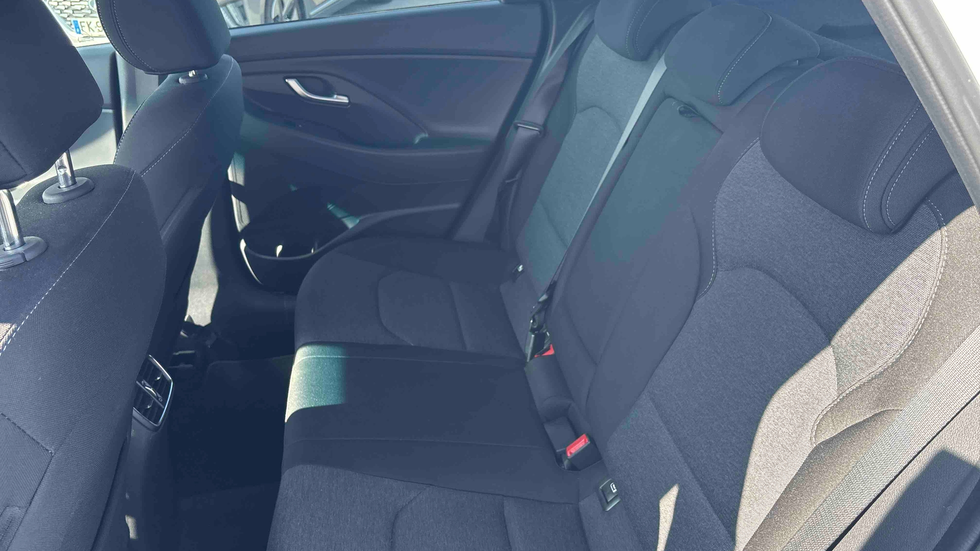 HYUNDAI i30 1.0 T-GDi 120 iBVM6 Hybrid 48V Creative - Véhicule Occasion - Océane Auto HYUNDAI i30 1.0 T-GDi 120 iBVM6 Hybrid 48V Creative - Véhicule Occasion Océane Auto