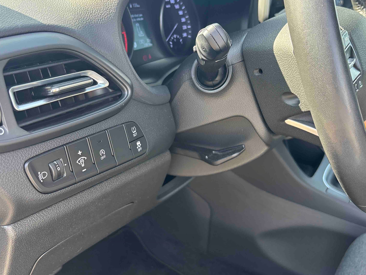HYUNDAI i30 1.0 T-GDi 120 iBVM6 Hybrid 48V Creative - Véhicule Occasion - Océane Auto HYUNDAI i30 1.0 T-GDi 120 iBVM6 Hybrid 48V Creative - Véhicule Occasion Océane Auto