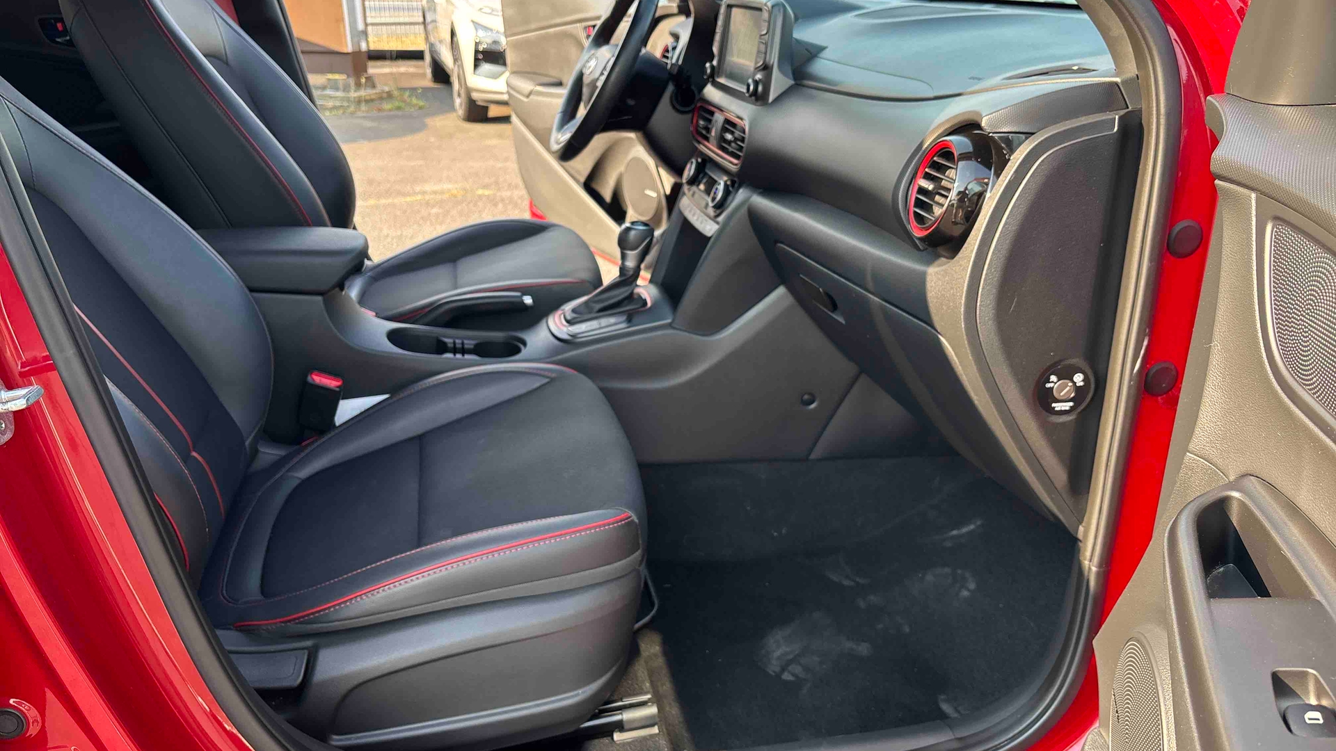 HYUNDAI Kona 1.6 CRDi 136 DCT-7 Creative - Véhicule Occasion - Océane Auto HYUNDAI Kona 1.6 CRDi 136 DCT-7 Creative - Véhicule Occasion Océane Auto