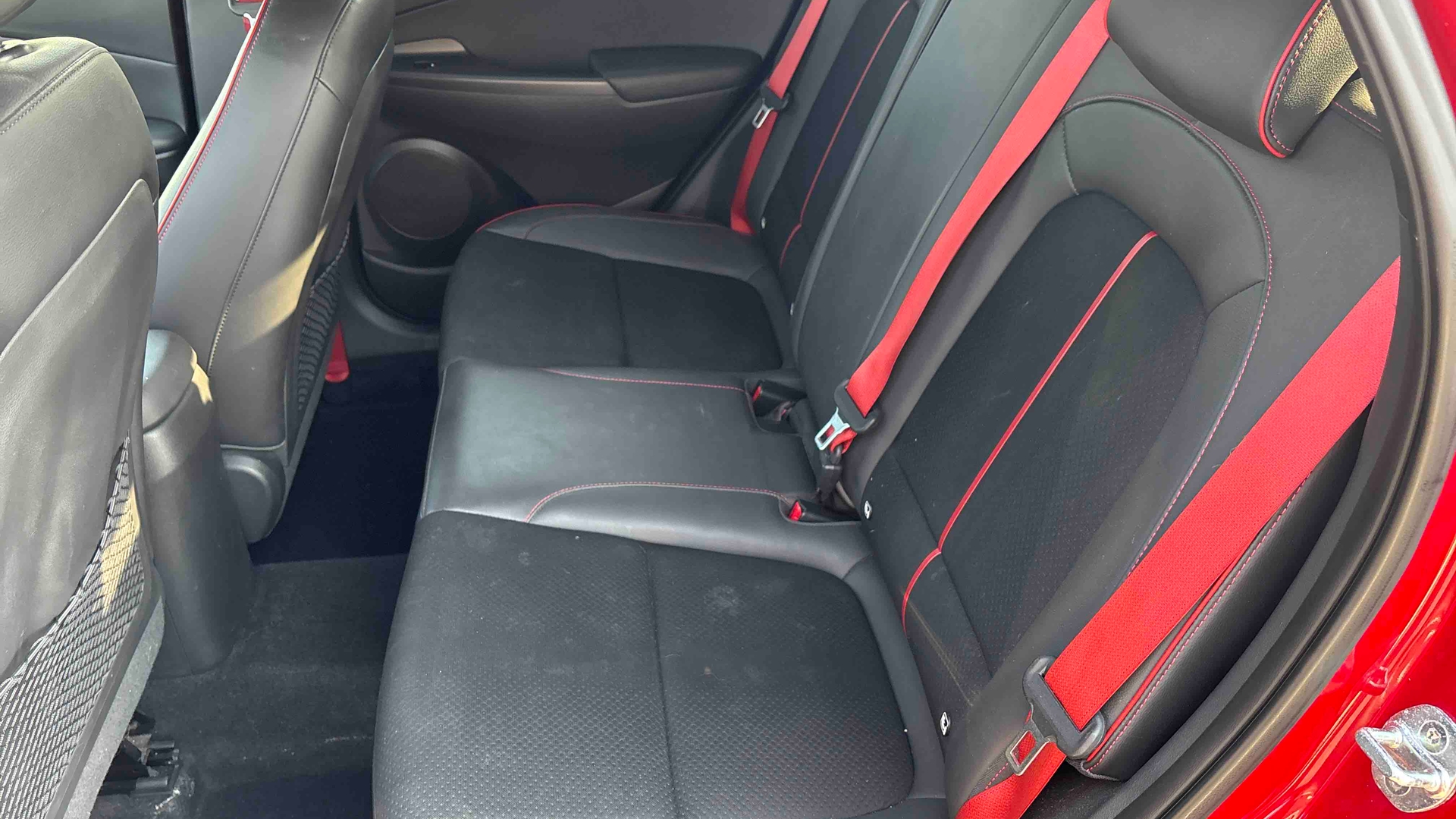 HYUNDAI Kona 1.6 CRDi 136 DCT-7 Creative - Véhicule Occasion - Océane Auto HYUNDAI Kona 1.6 CRDi 136 DCT-7 Creative - Véhicule Occasion Océane Auto