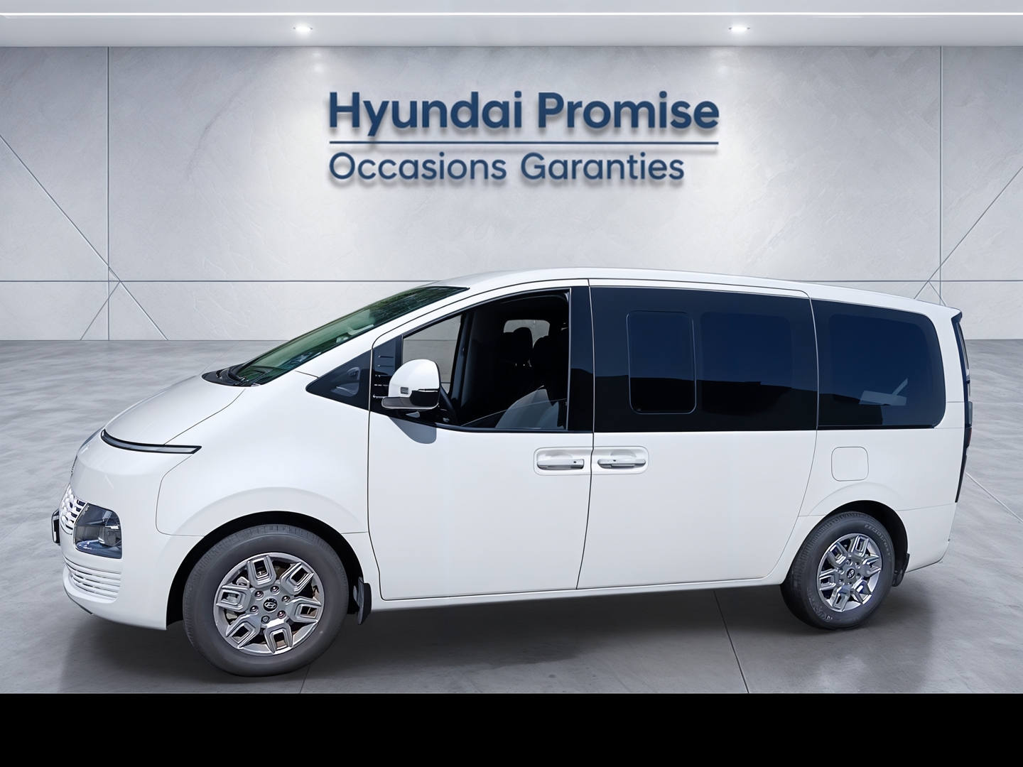 HYUNDAI Staria 1.6 T-GDI 225 Hybrid BVA6 Creative - Véhicule Occasion - Océane Auto HYUNDAI Staria 1.6 T-GDI 225 Hybrid BVA6 Creative - Véhicule Occasion Océane Auto