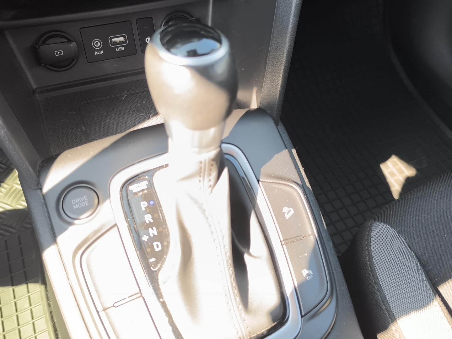 HYUNDAI Kona 1.6 CRDi 136 DCT-7 Creative - Véhicule Occasion - Océane Auto HYUNDAI Kona 1.6 CRDi 136 DCT-7 Creative - Véhicule Occasion Océane Auto