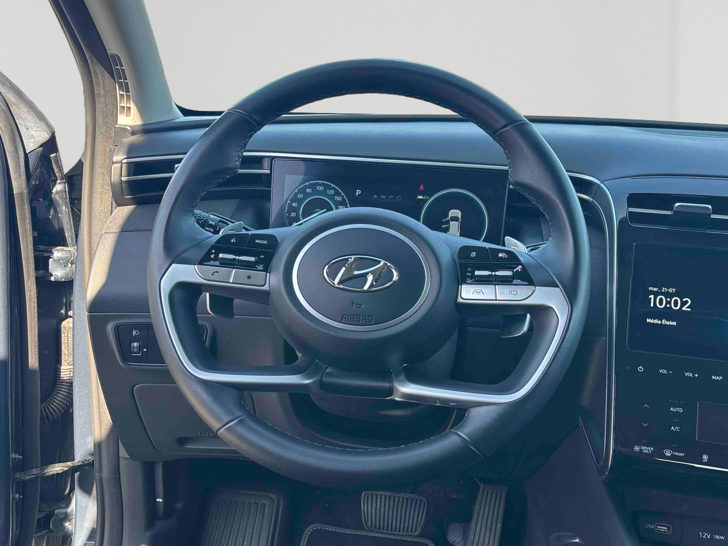 HYUNDAI Tucson 1.6 T-GDI 230 Hybrid BVA6 Creative - Véhicule Occasion - Océane Auto HYUNDAI Tucson 1.6 T-GDI 230 Hybrid BVA6 Creative - Véhicule Occasion Océane Auto
