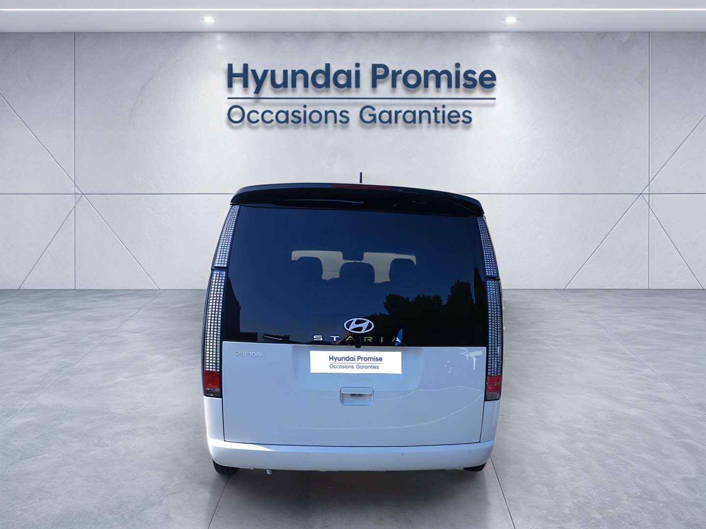 HYUNDAI Staria 1.6 T-GDI 225 Hybrid BVA6 Creative - Véhicule Occasion - Océane Auto HYUNDAI Staria 1.6 T-GDI 225 Hybrid BVA6 Creative - Véhicule Occasion Océane Auto