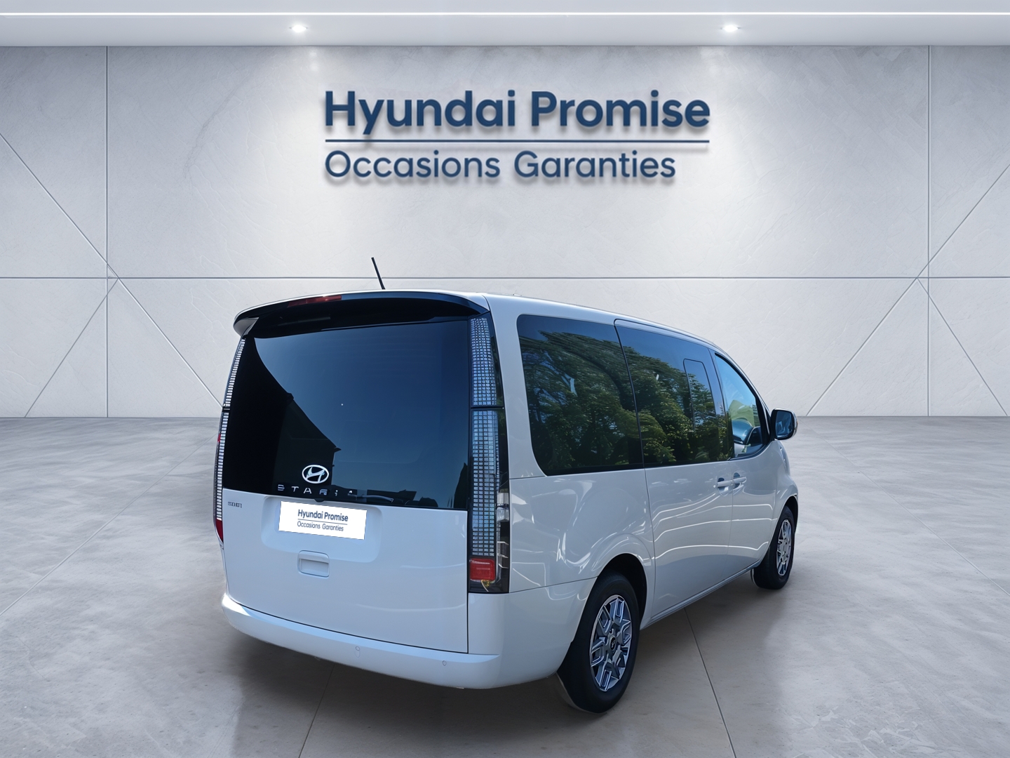 HYUNDAI Staria 1.6 T-GDI 225 Hybrid BVA6 Creative - Véhicule Occasion - Océane Auto HYUNDAI Staria 1.6 T-GDI 225 Hybrid BVA6 Creative - Véhicule Occasion Océane Auto