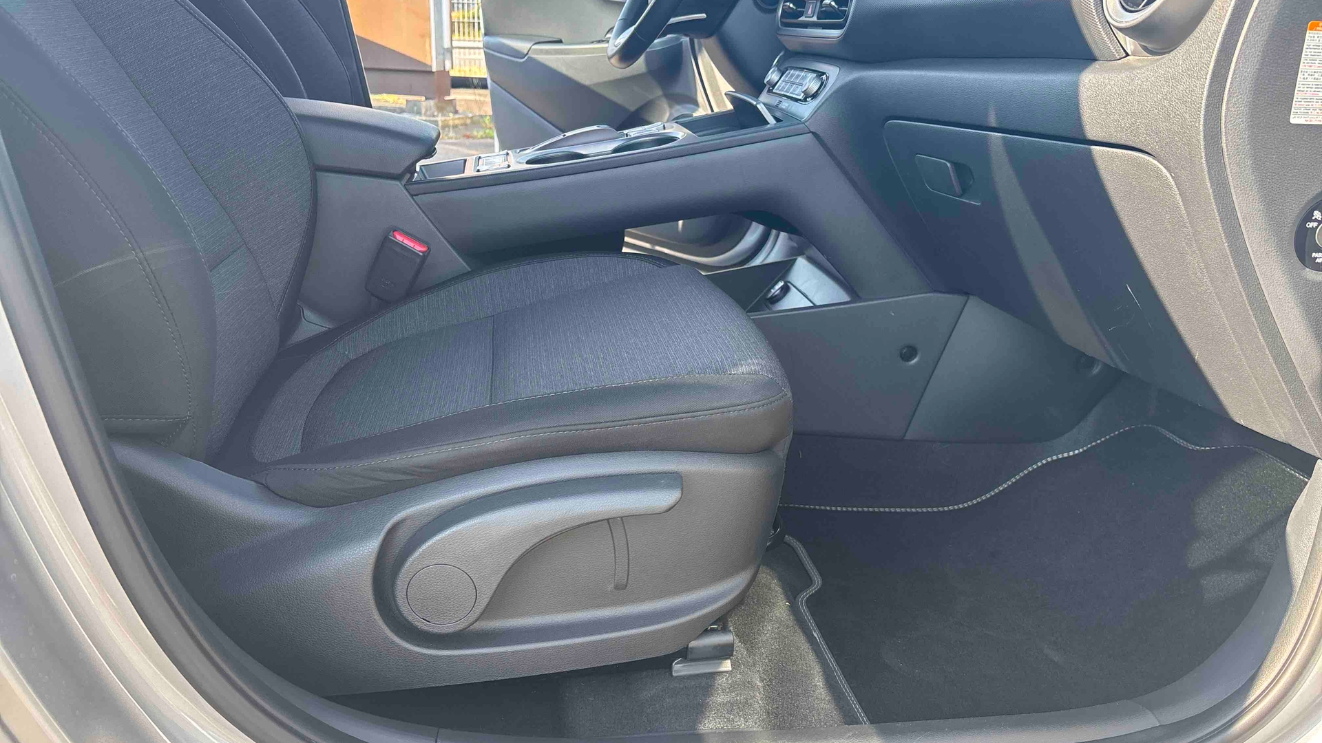 HYUNDAI Kona Electrique 64 kWh - 204 ch Creative - Véhicule Occasion - Océane Auto HYUNDAI Kona Electrique 64 kWh - 204 ch Creative - Véhicule Occasion Océane Auto