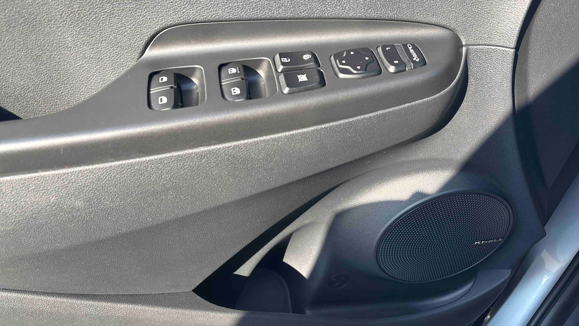 HYUNDAI Kona Electrique 64 kWh - 204 ch Creative - Véhicule Occasion - Océane Auto HYUNDAI Kona Electrique 64 kWh - 204 ch Creative - Véhicule Occasion Océane Auto