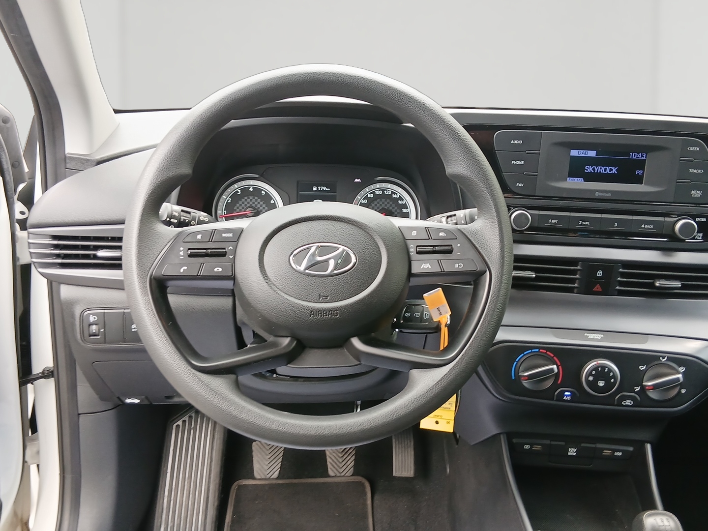 HYUNDAI i20 1.2 84 Initia - Véhicule Occasion - Océane Auto HYUNDAI i20 1.2 84 Initia - Véhicule Occasion Océane Auto