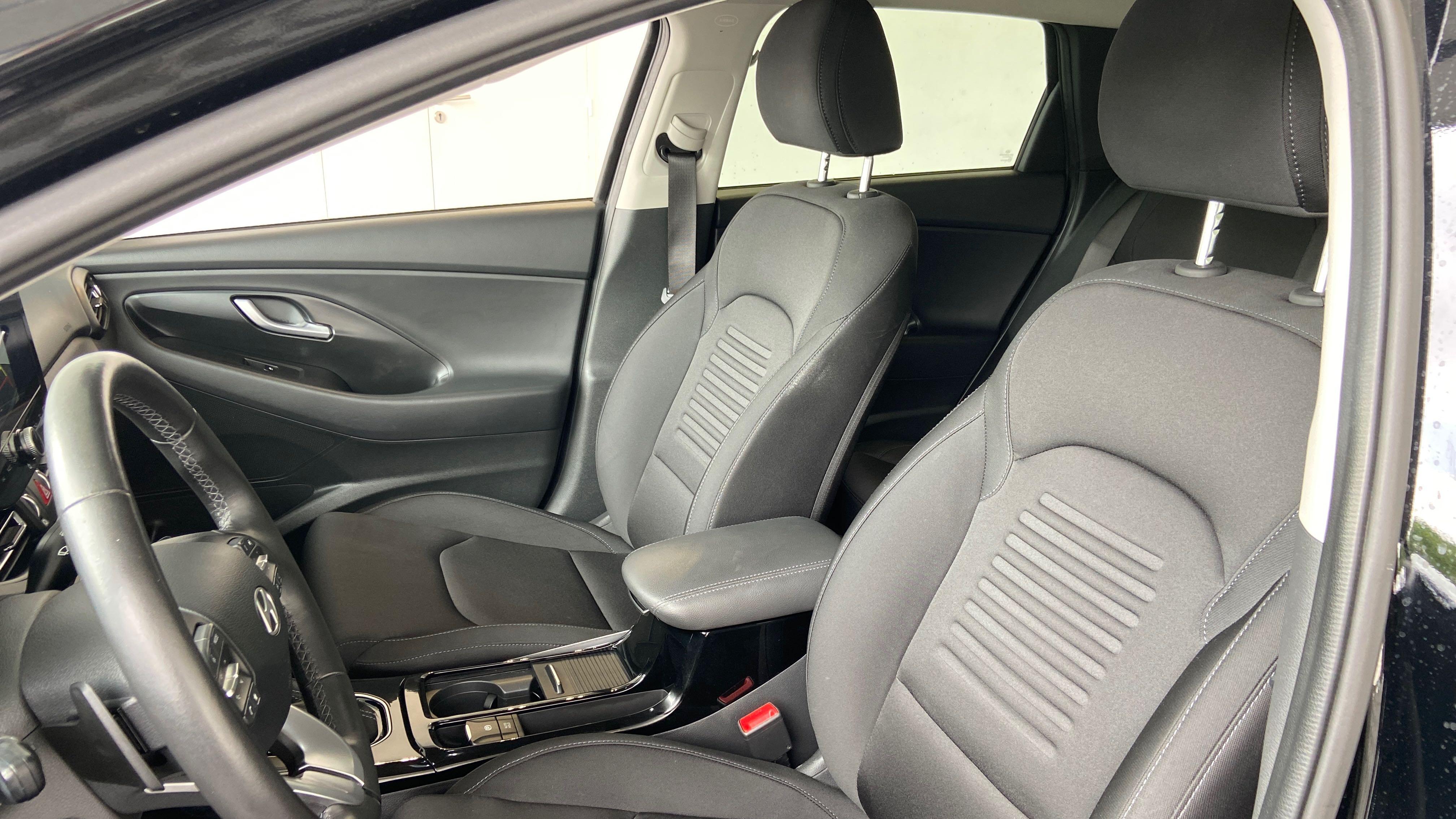 HYUNDAI i30 SW 1.0 T-GDi 100 DCT-7 Creative - Véhicule Occasion Océane Auto