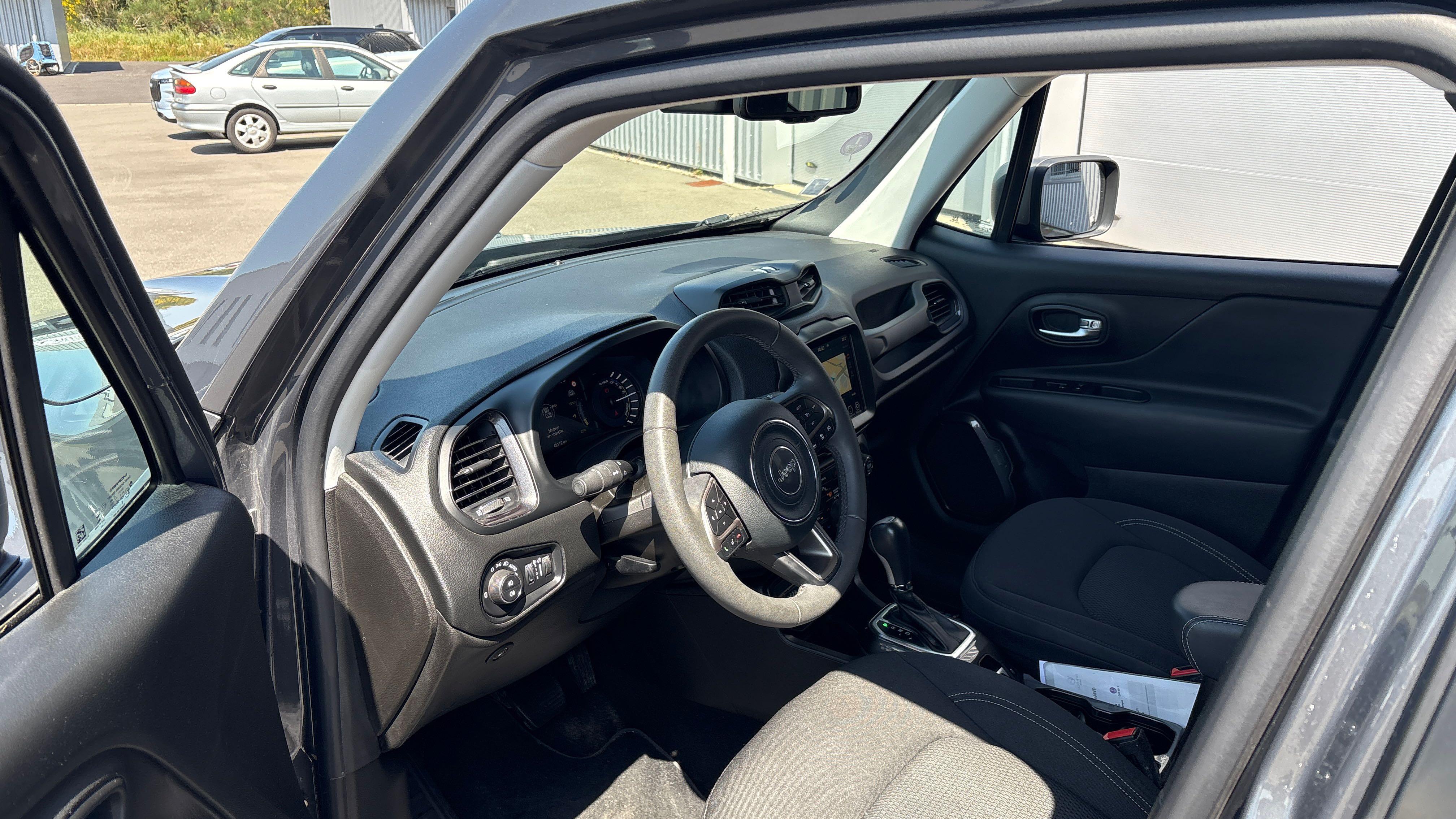 JEEP Renegade 1.3 Turbo T4 190 ch PHEV BVA6 4xe eAWD Limited - Véhicule Occasion Océane Auto