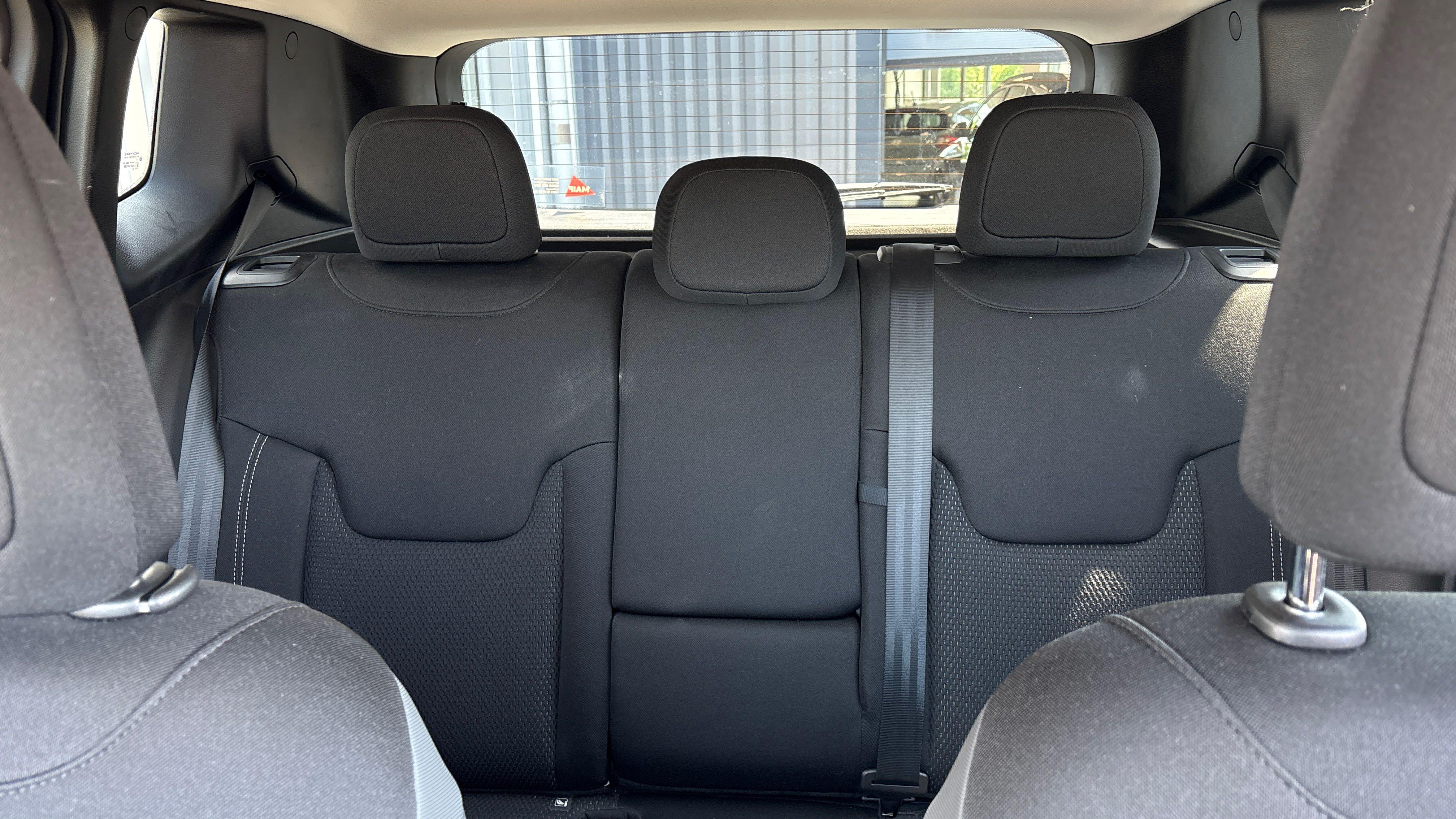 JEEP Renegade 1.3 Turbo T4 190 ch PHEV BVA6 4xe eAWD Limited - Véhicule Occasion Océane Auto