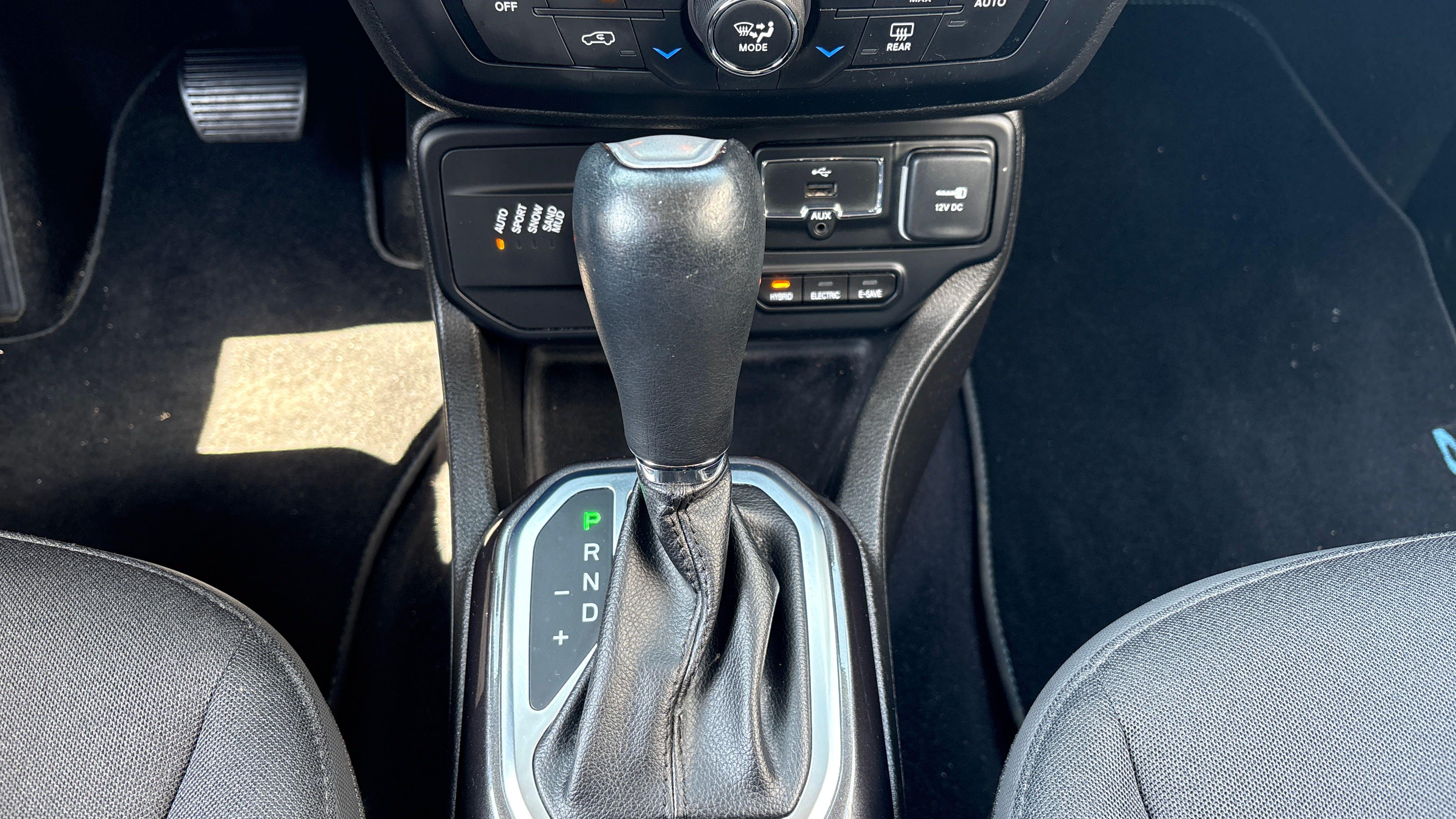 JEEP Renegade 1.3 Turbo T4 190 ch PHEV BVA6 4xe eAWD Limited - Véhicule Occasion Océane Auto