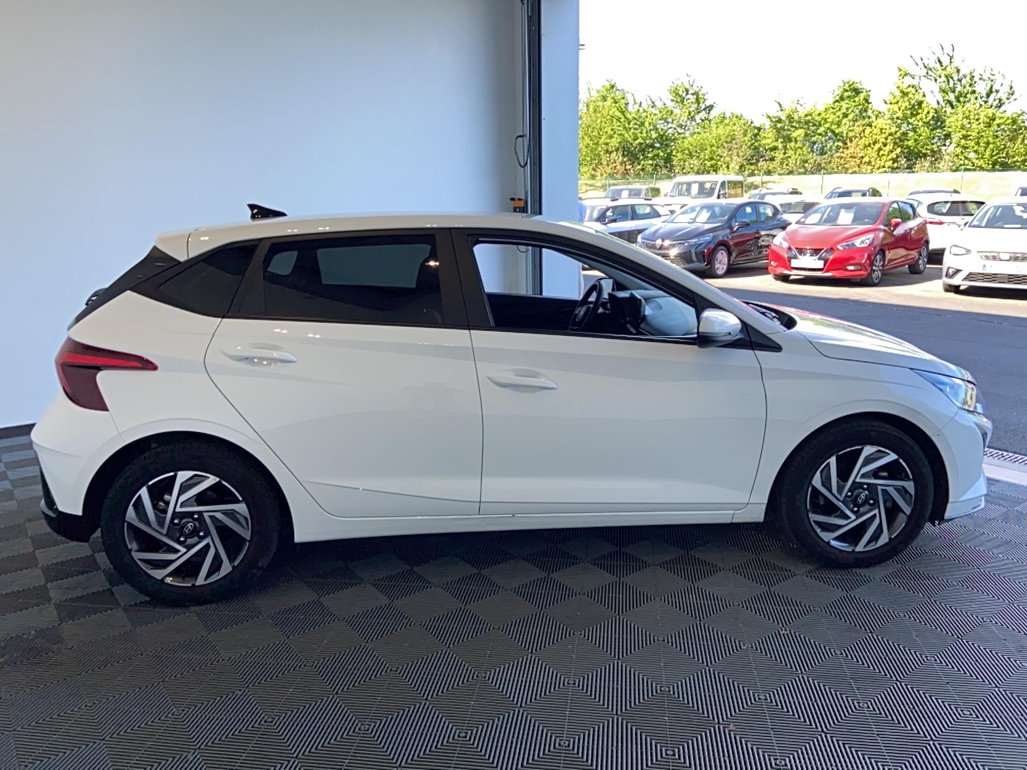 HYUNDAI i20 1.0 T-GDi 100 DCT-7 Hybrid 48V Intuitive - Véhicule Occasion Océane Auto