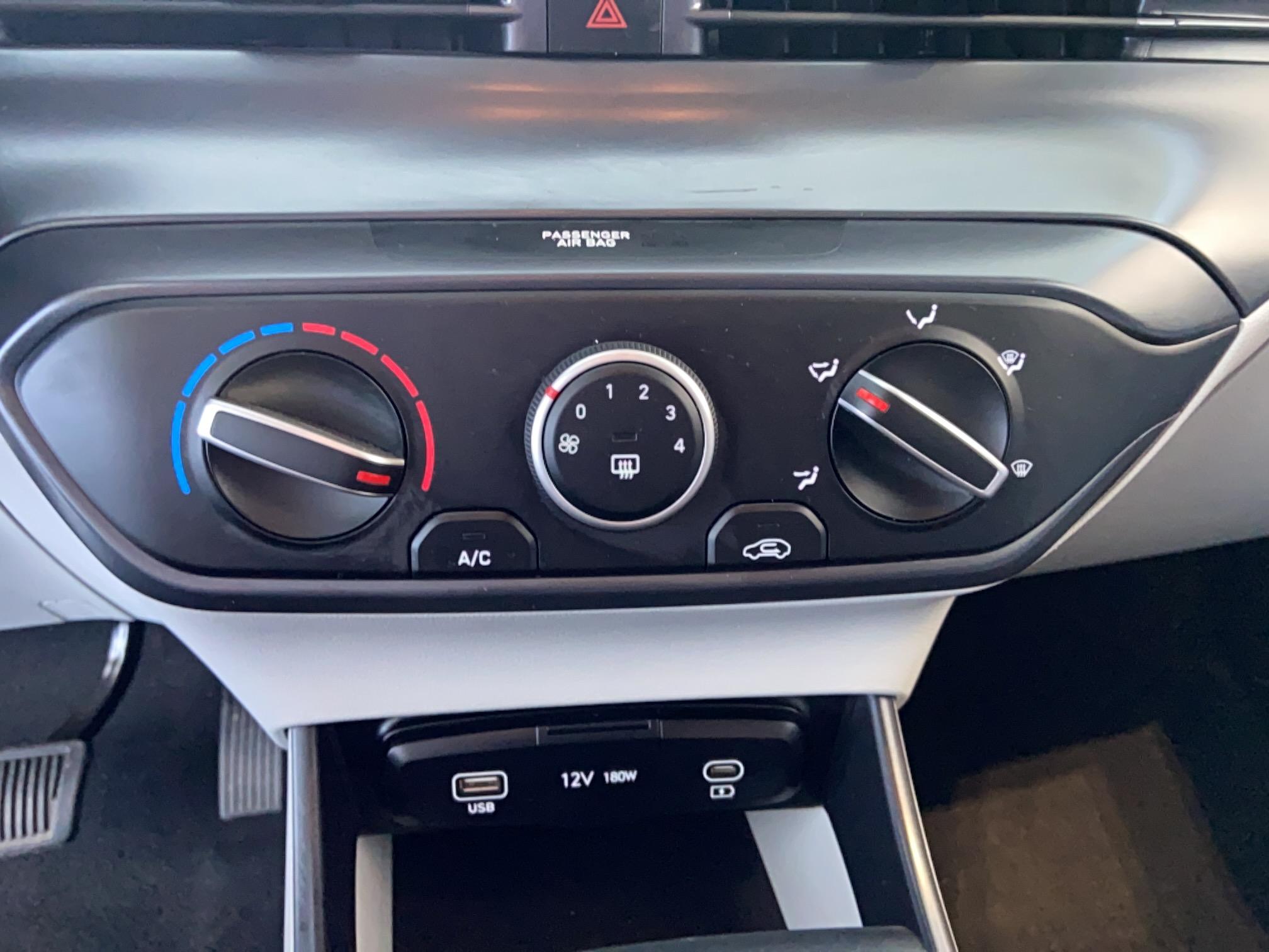 HYUNDAI i20 1.0 T-GDi 100 DCT-7 Hybrid 48V Intuitive - Véhicule Occasion Océane Auto