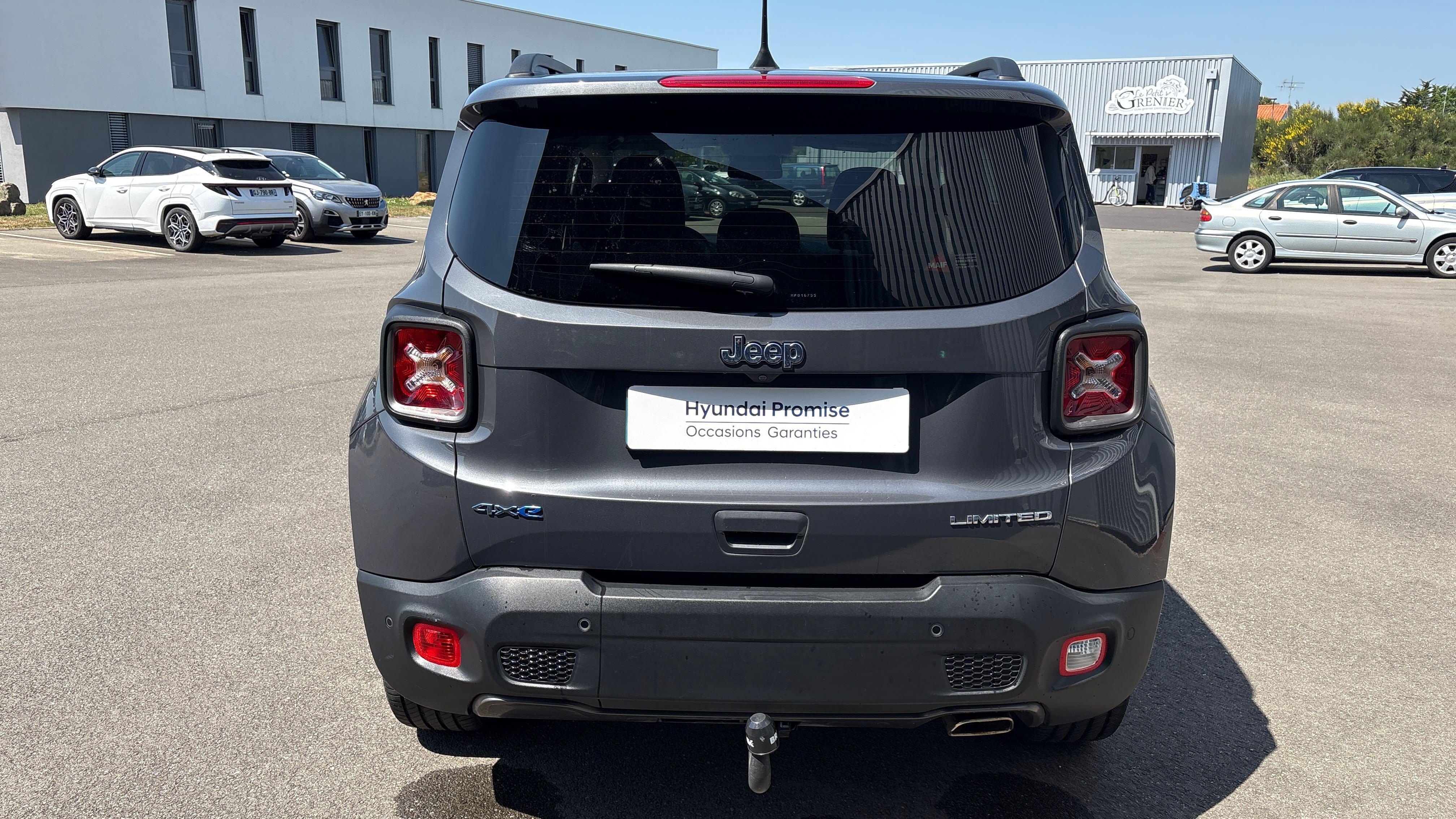 JEEP Renegade 1.3 Turbo T4 190 ch PHEV BVA6 4xe eAWD Limited - Véhicule Occasion Océane Auto