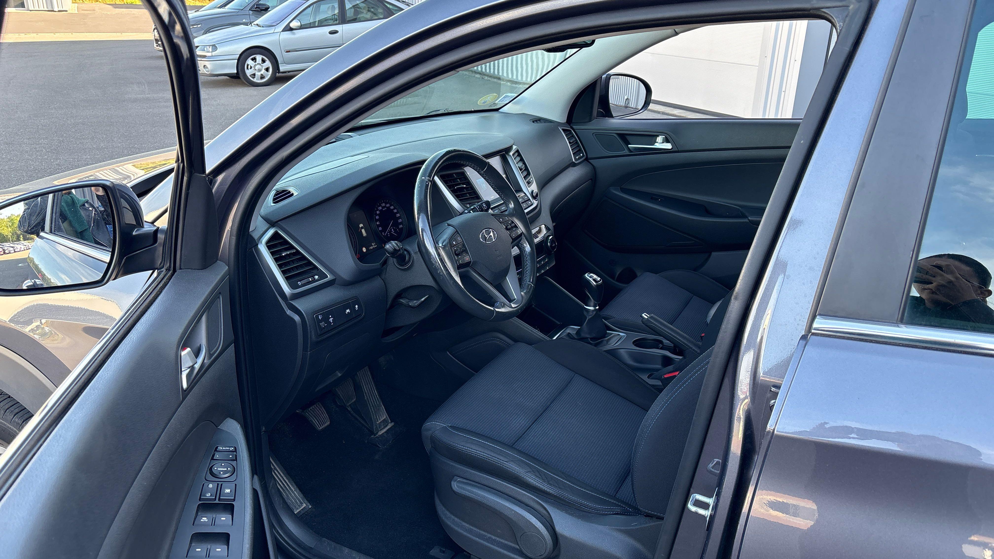 HYUNDAI Tucson 1.7 CRDi 115 2WD Creative - Véhicule Occasion Océane Auto