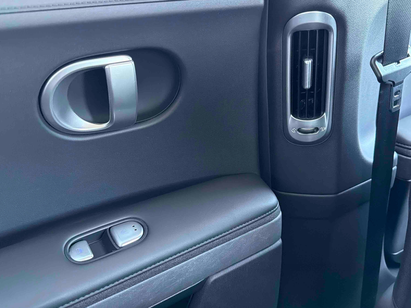 HYUNDAI Ioniq 5 77 kWh - 229 ch Executive - Véhicule Occasion Océane Auto