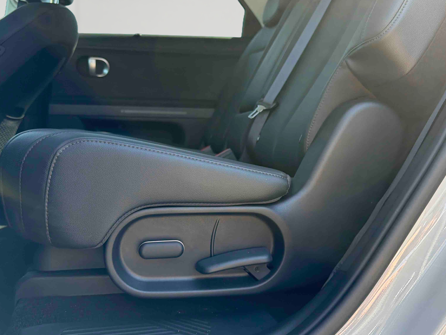 HYUNDAI Ioniq 5 77 kWh - 229 ch Executive - Véhicule Occasion Océane Auto