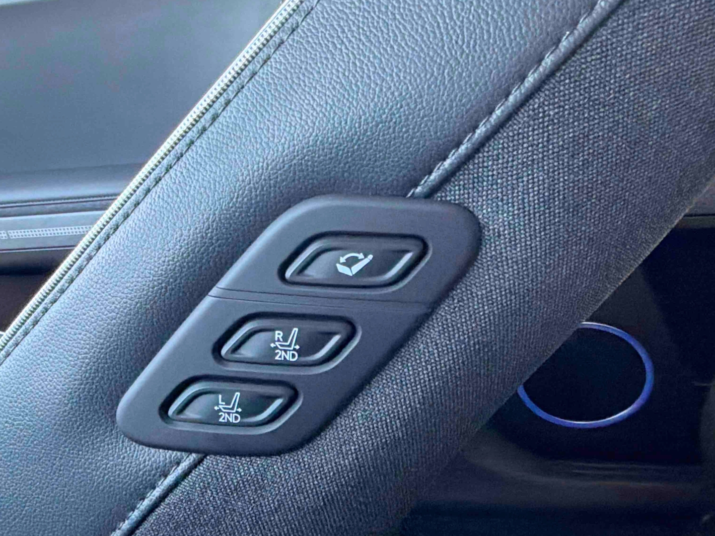 HYUNDAI Ioniq 5 77 kWh - 229 ch Executive - Véhicule Occasion Océane Auto