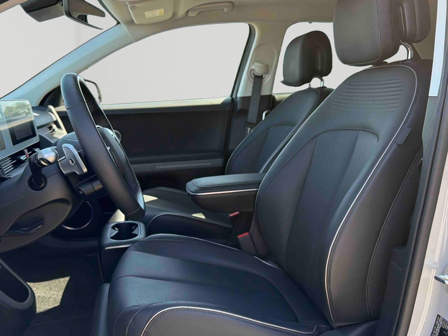 HYUNDAI Ioniq 5 77 kWh - 229 ch Executive - Véhicule Occasion Océane Auto