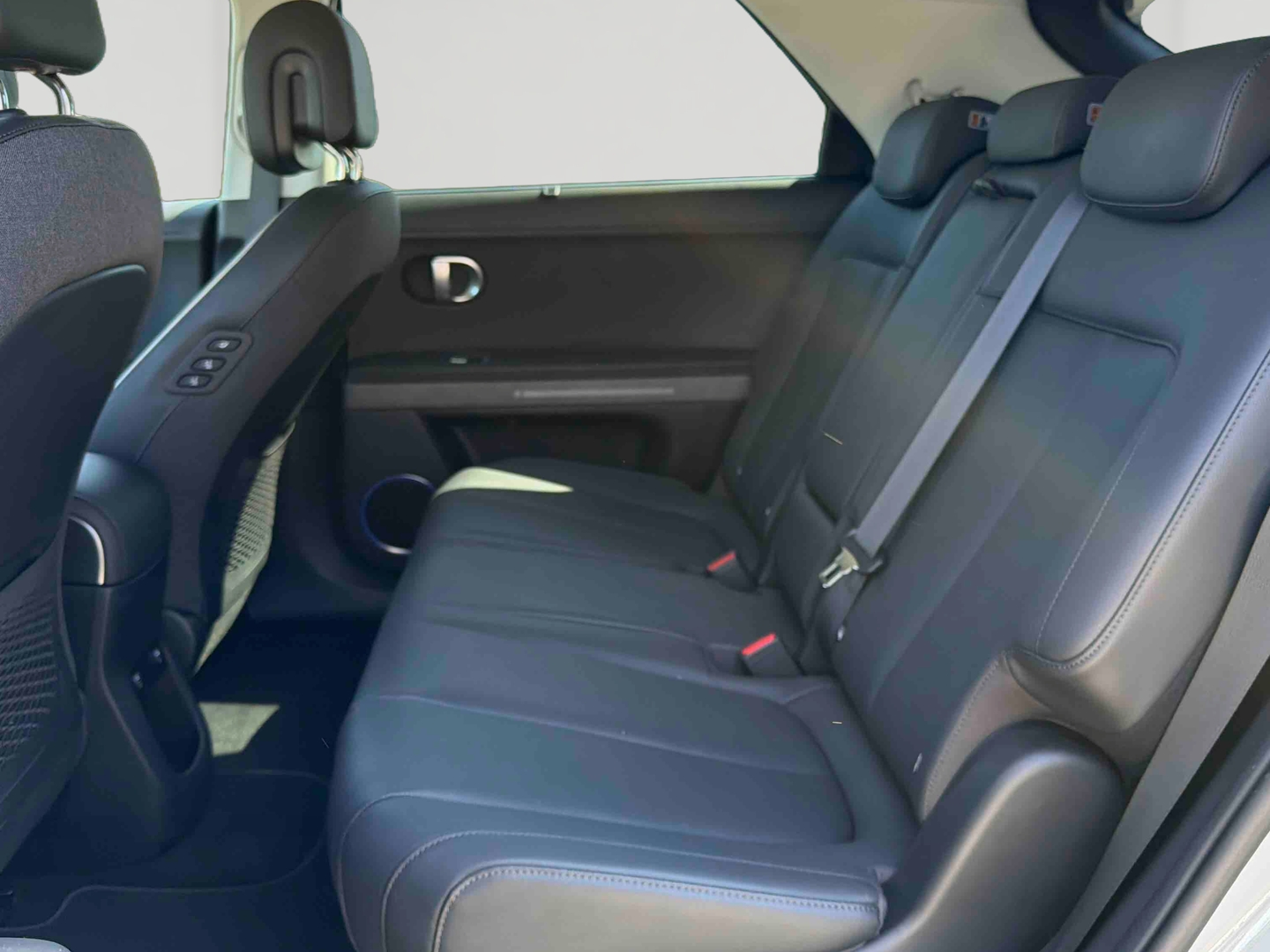 HYUNDAI Ioniq 5 77 kWh - 229 ch Executive - Véhicule Occasion Océane Auto