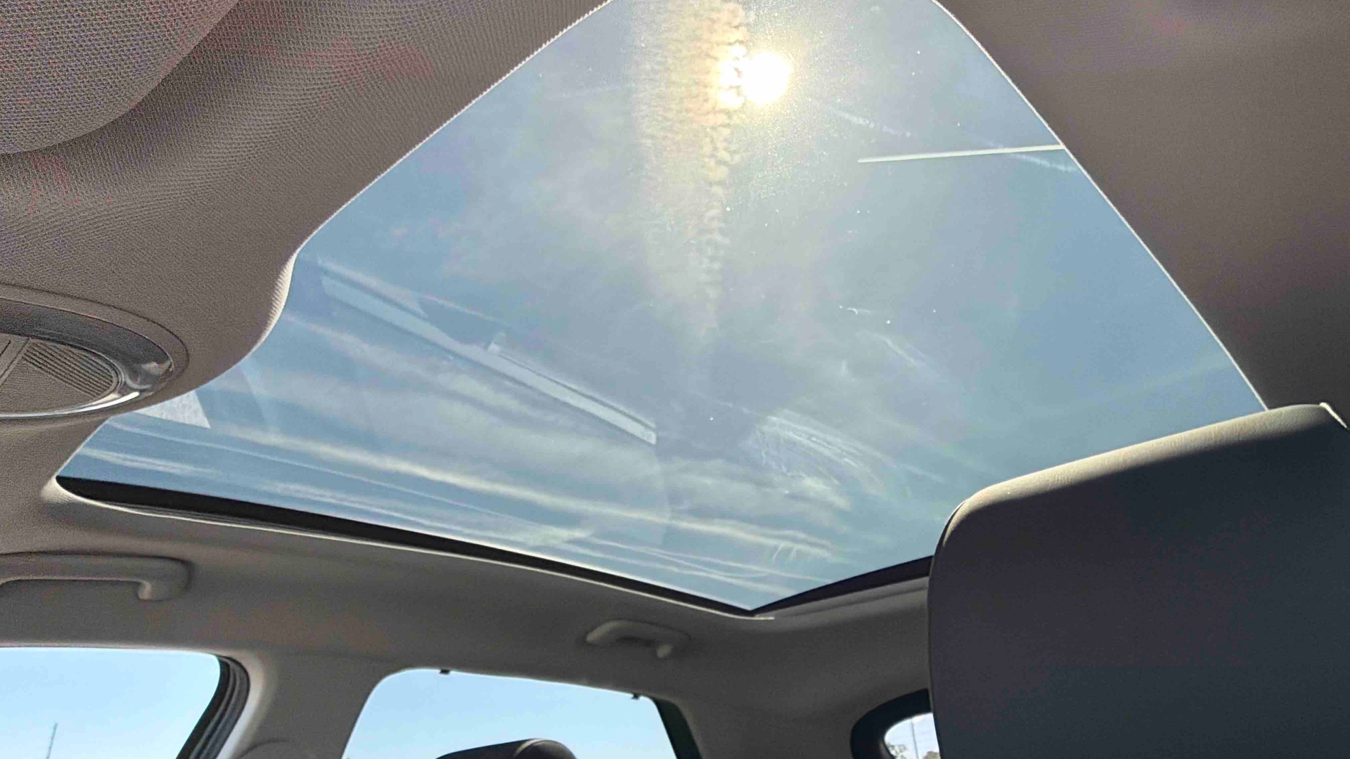 HYUNDAI Ioniq 5 77 kWh - 229 ch Executive - Véhicule Occasion Océane Auto