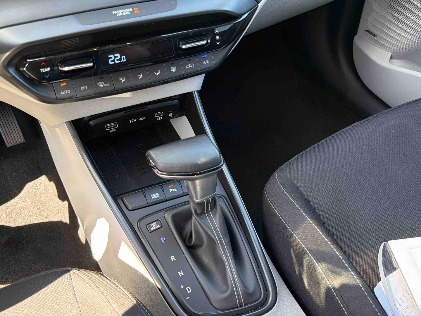 HYUNDAI i20 1.0 T-GDi 100 DCT-7 Executive - Véhicule Occasion Océane Auto