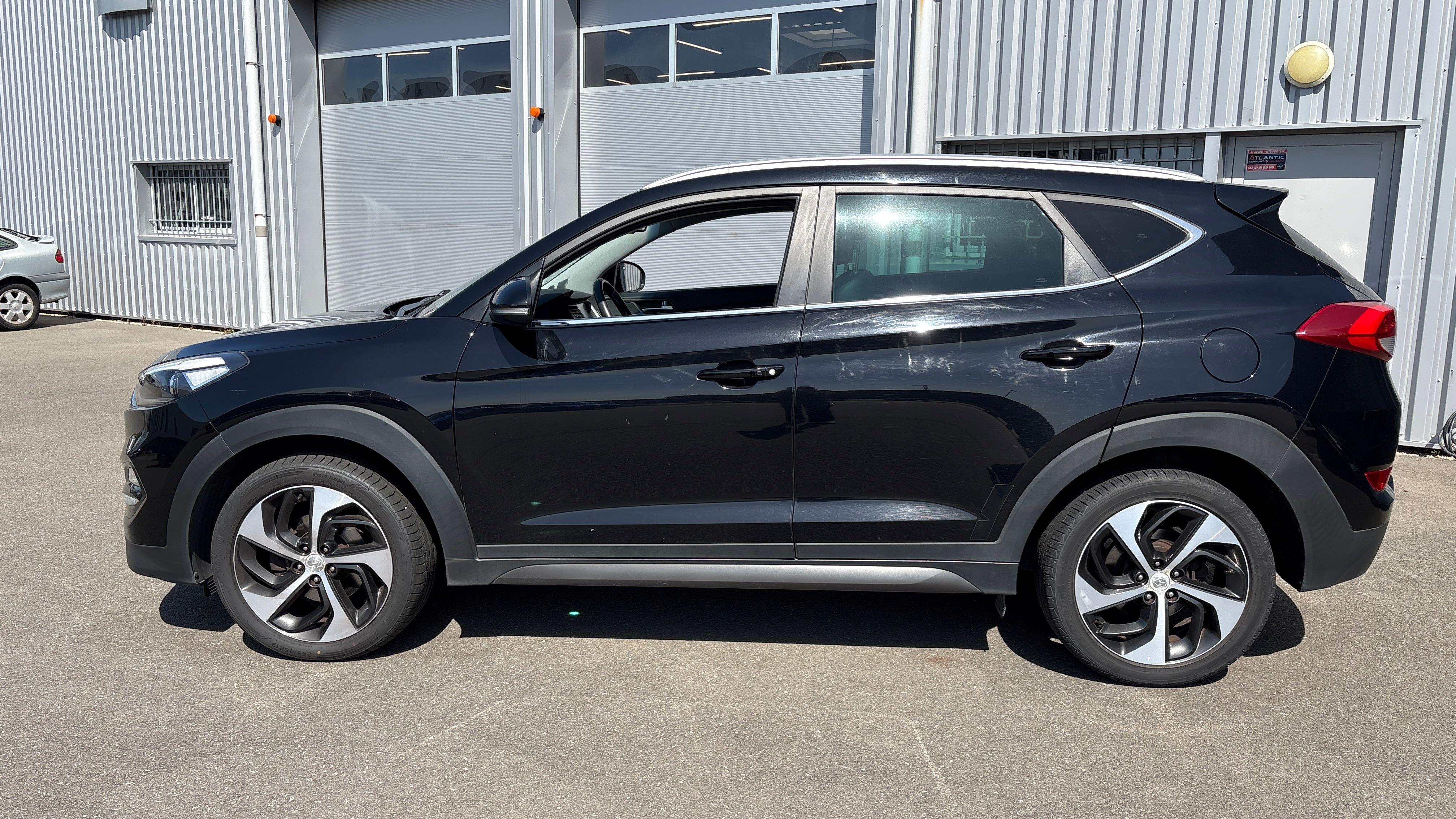 HYUNDAI Tucson 1.7 CRDi 115 2WD Edition#Lounge - Véhicule Occasion Océane Auto