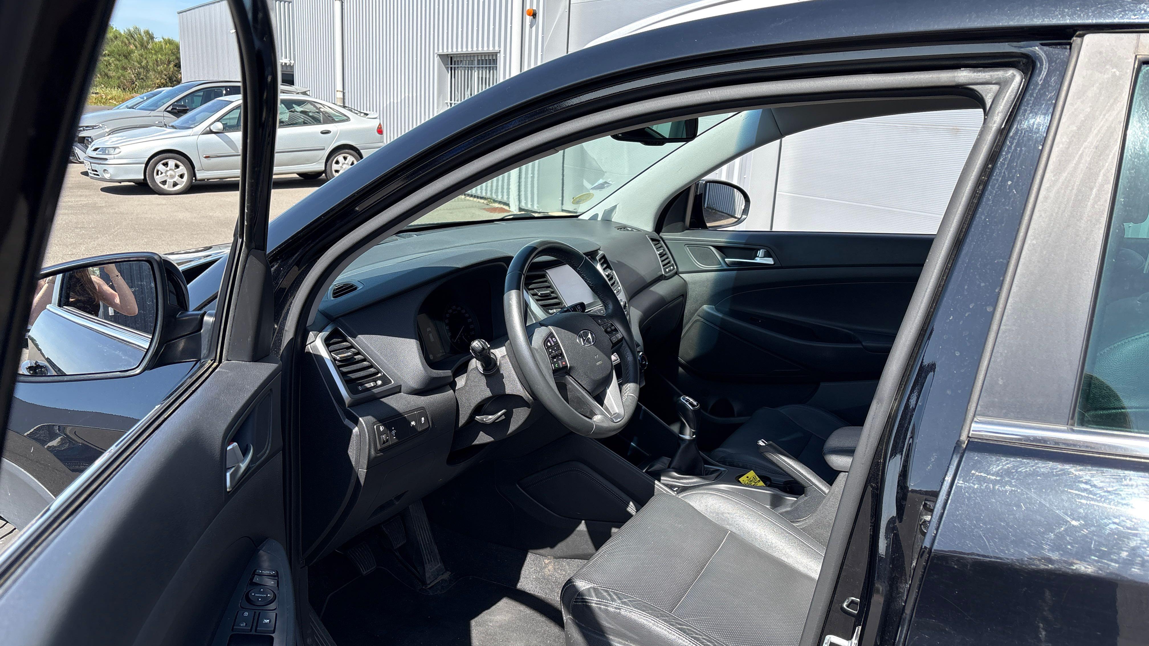 HYUNDAI Tucson 1.7 CRDi 115 2WD Edition#Lounge - Véhicule Occasion Océane Auto