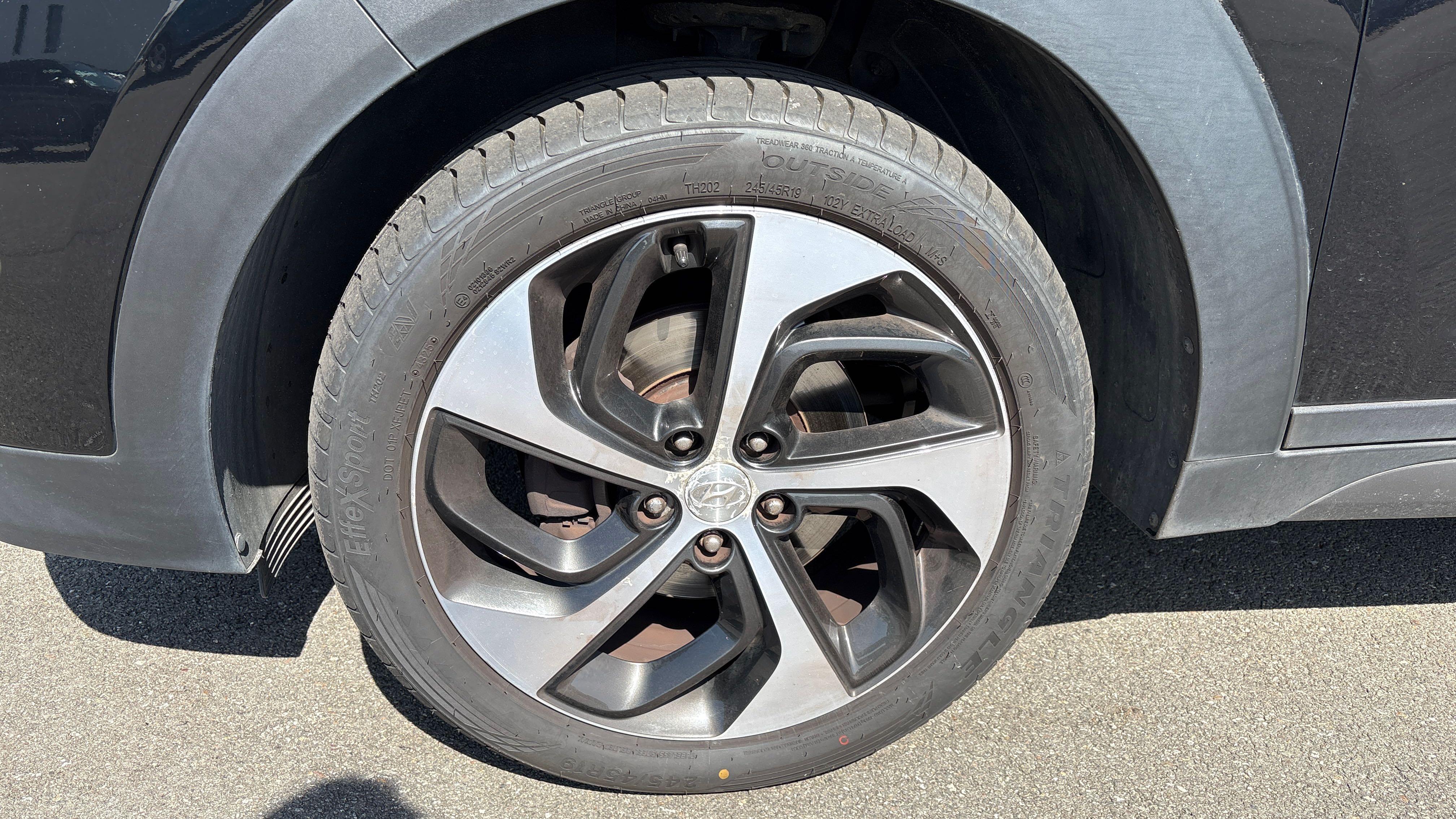 HYUNDAI Tucson 1.7 CRDi 115 2WD Edition#Lounge - Véhicule Occasion Océane Auto