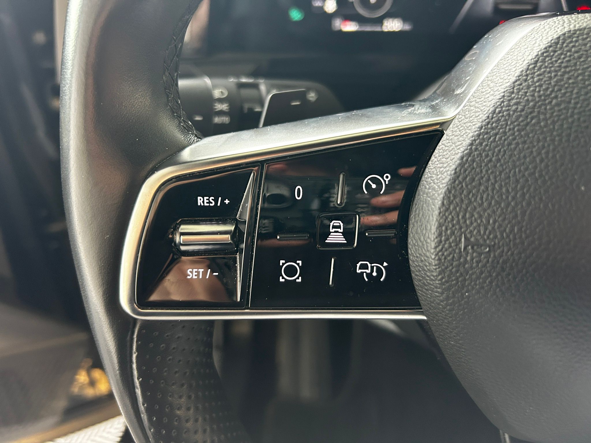 RENAULT Austral E-Tech hybrid 200 Iconic - Véhicule Occasion Océane Auto