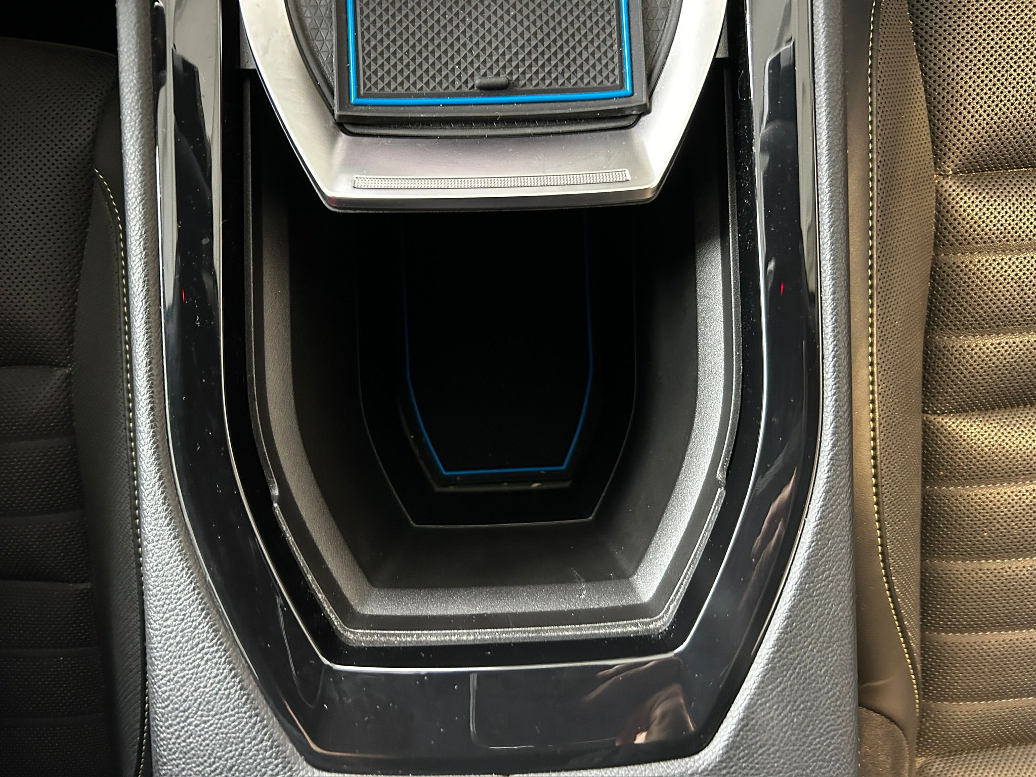 RENAULT Austral E-Tech hybrid 200 Iconic - Véhicule Occasion Océane Auto