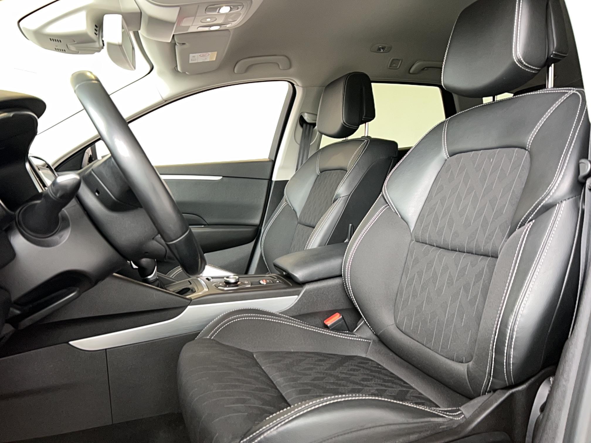 RENAULT Talisman Estate Blue dCi 160 EDC Intens - Véhicule Occasion Océane Auto