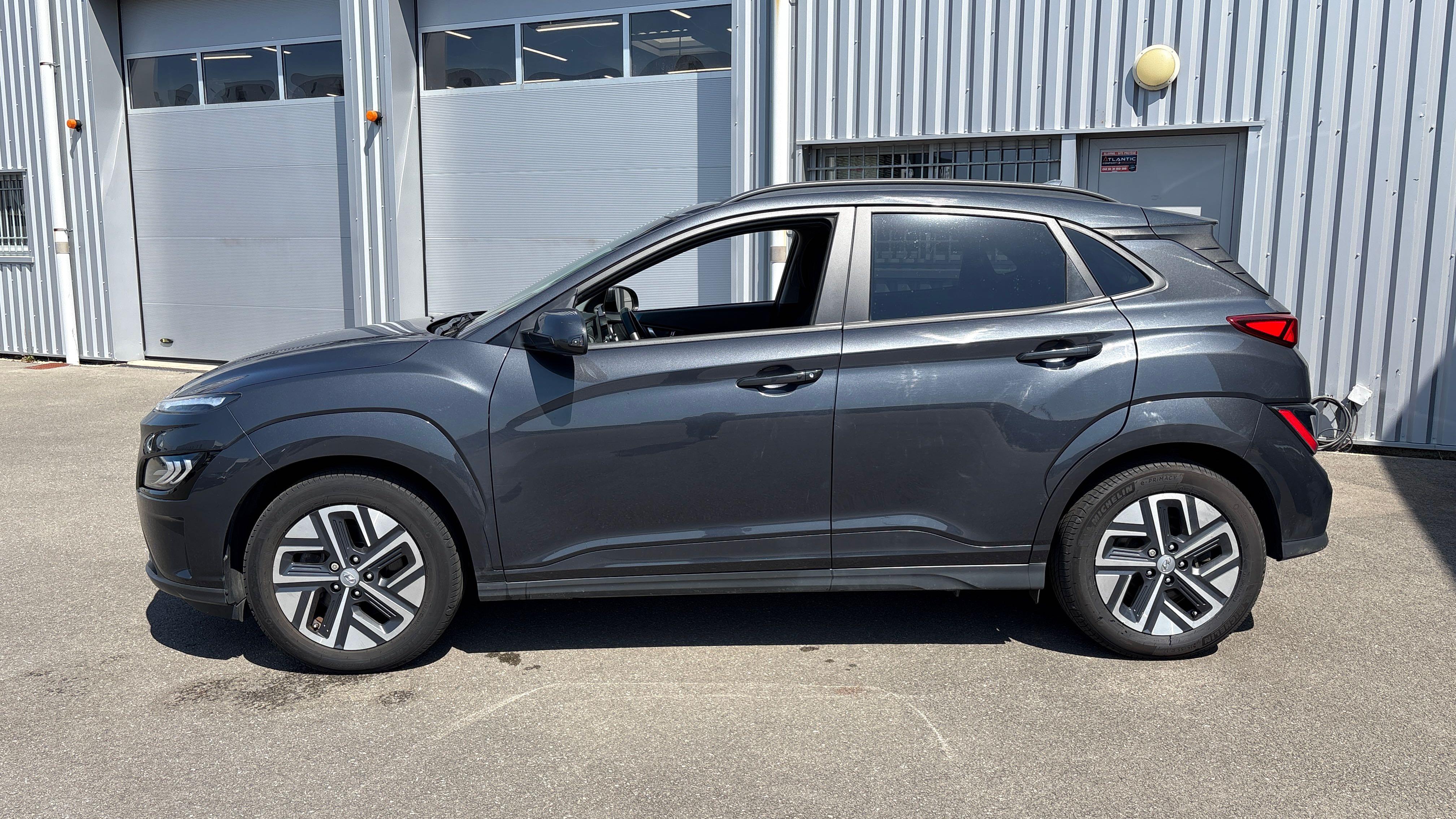 HYUNDAI Kona Electrique 64 kWh - 204 ch Creative - Véhicule Occasion Océane Auto