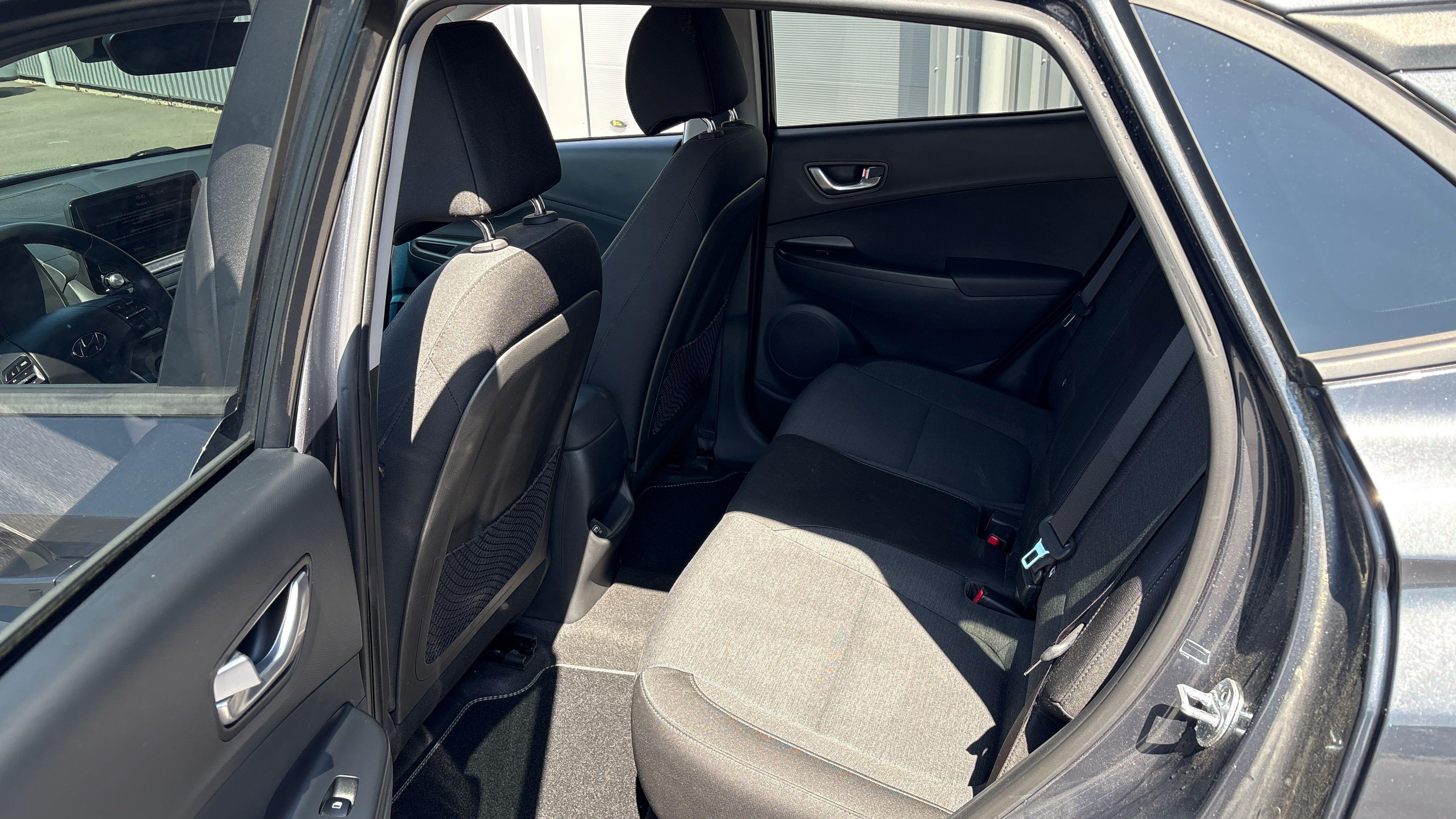 HYUNDAI Kona Electrique 64 kWh - 204 ch Creative - Véhicule Occasion Océane Auto