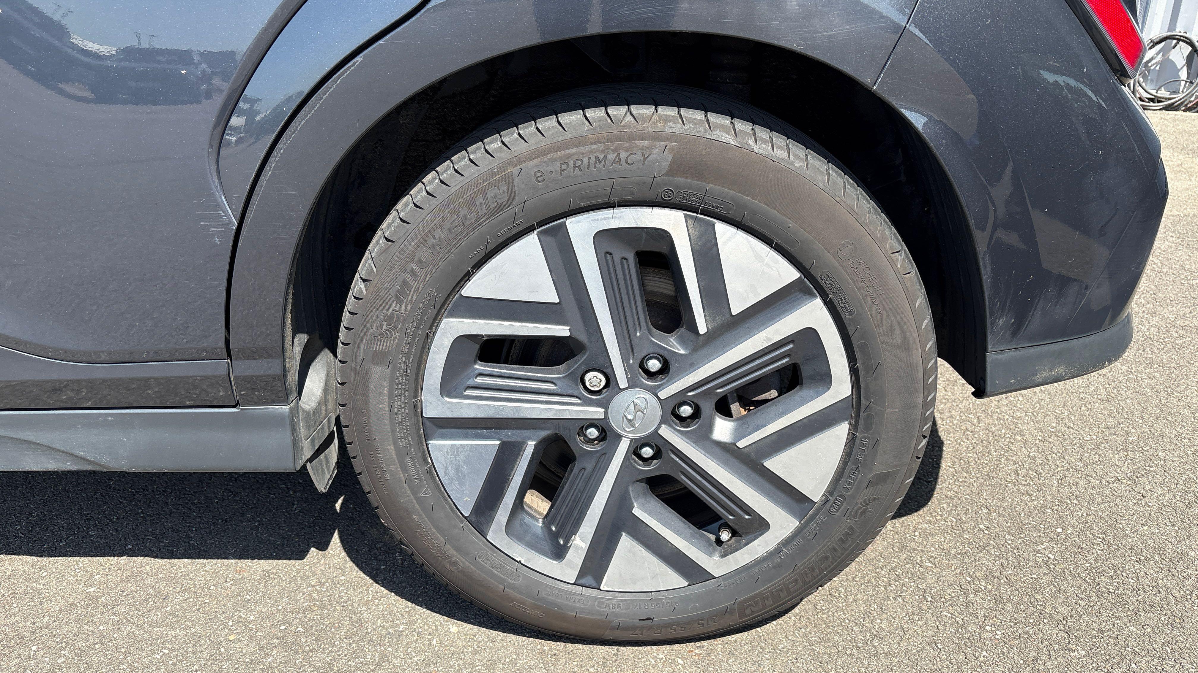 HYUNDAI Kona Electrique 64 kWh - 204 ch Creative - Véhicule Occasion Océane Auto