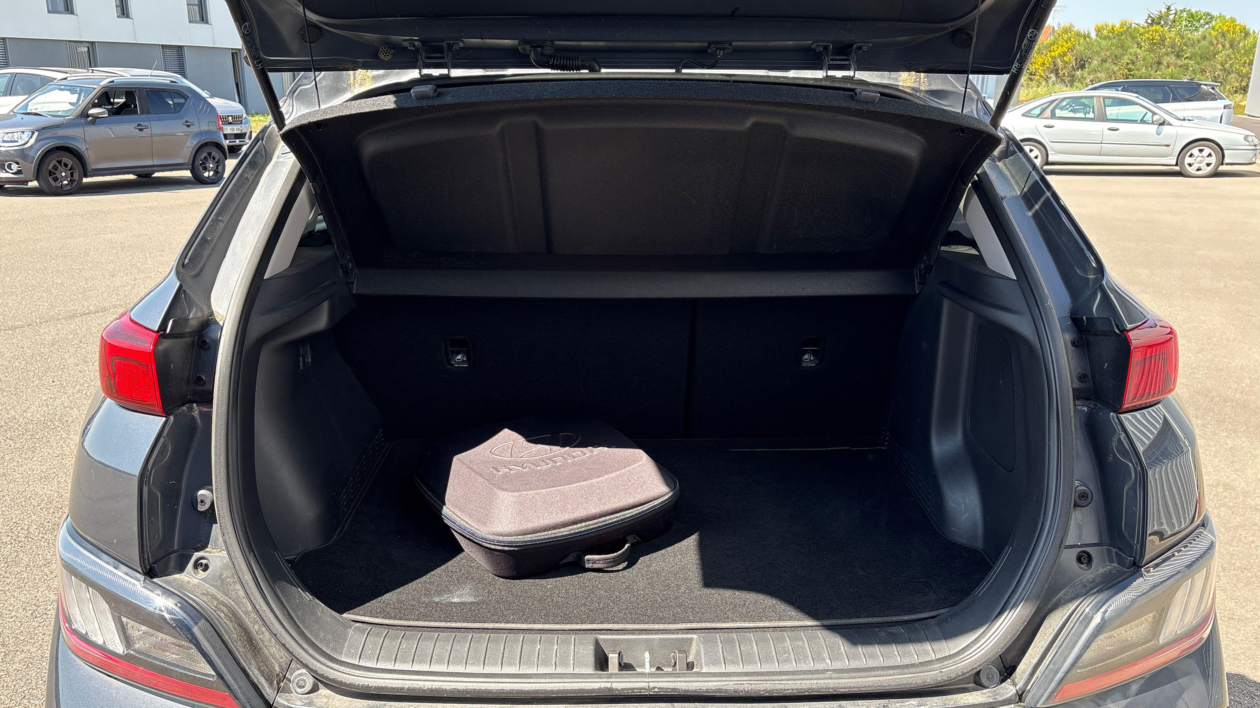 HYUNDAI Kona Electrique 64 kWh - 204 ch Creative - Véhicule Occasion Océane Auto