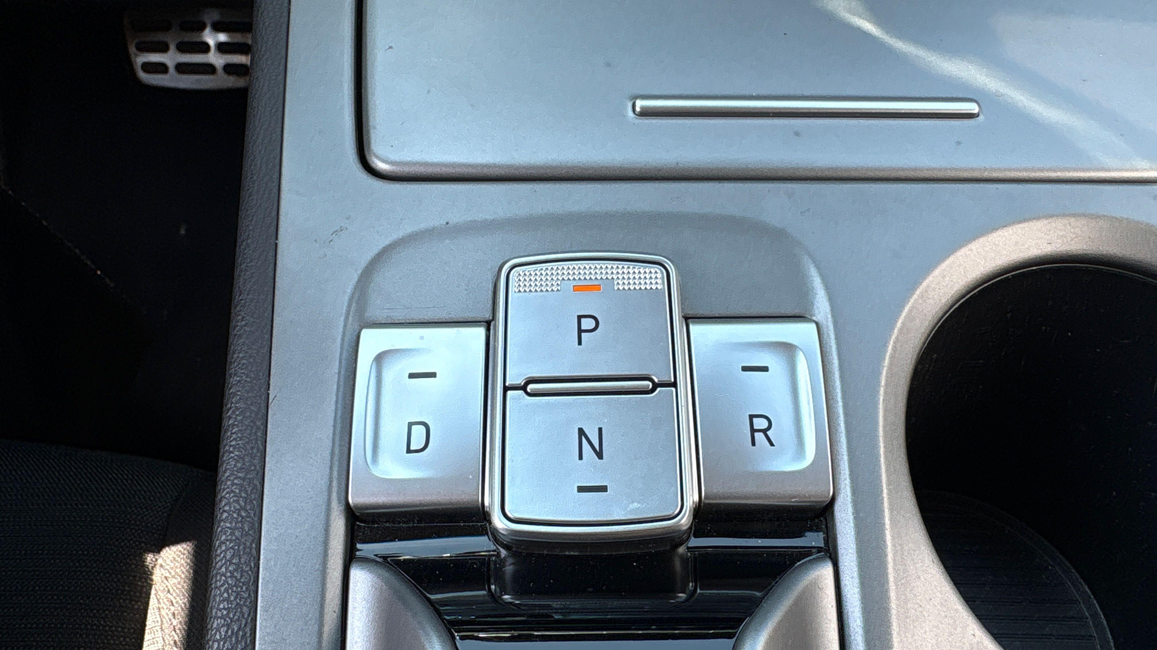 HYUNDAI Kona Electrique 64 kWh - 204 ch Creative - Véhicule Occasion Océane Auto