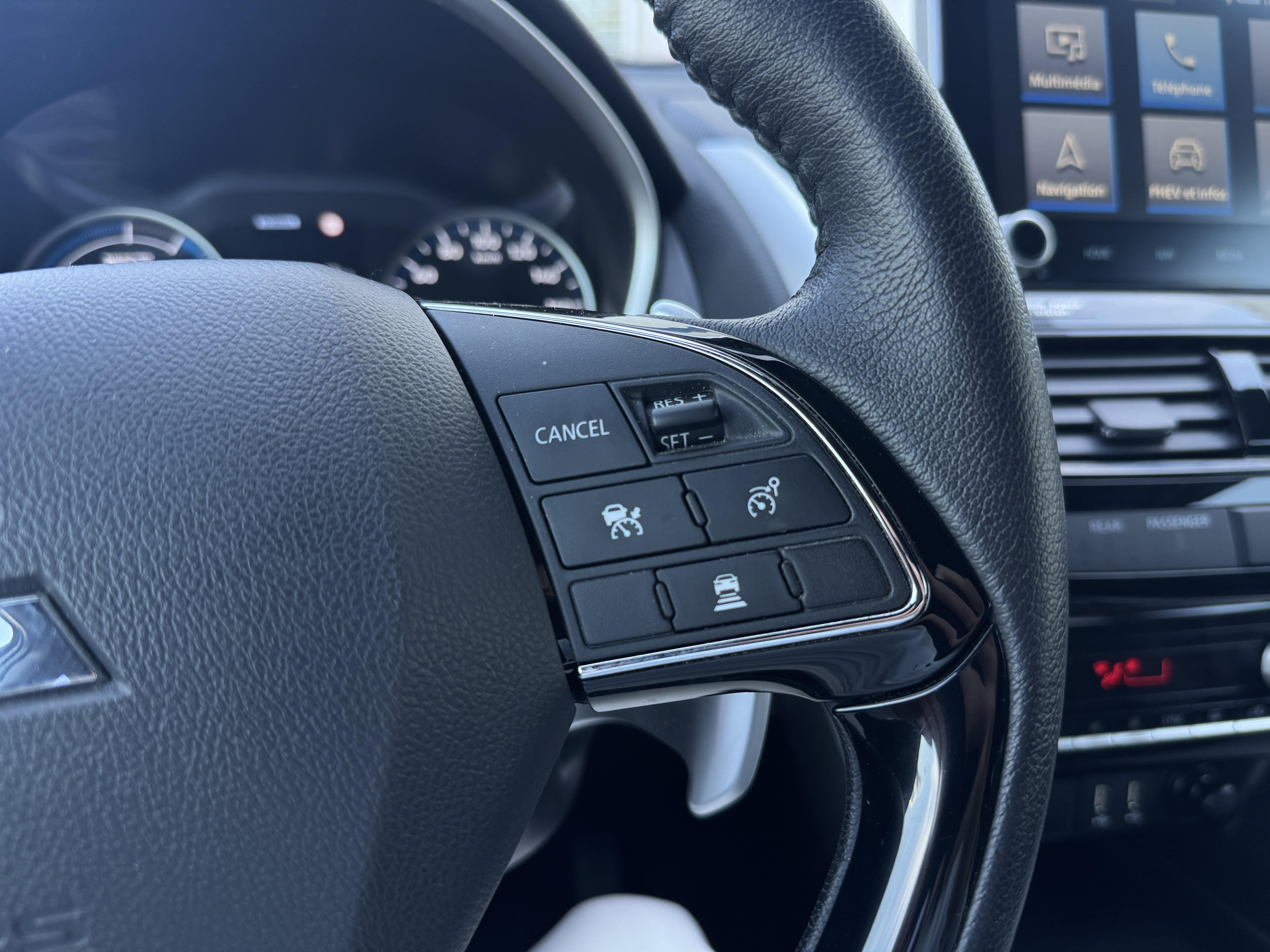 MITSUBISHI Eclipse Cross 2.4 MIVEC PHEV Twin Motor 4WD Intense - Véhicule Occasion Océane Auto