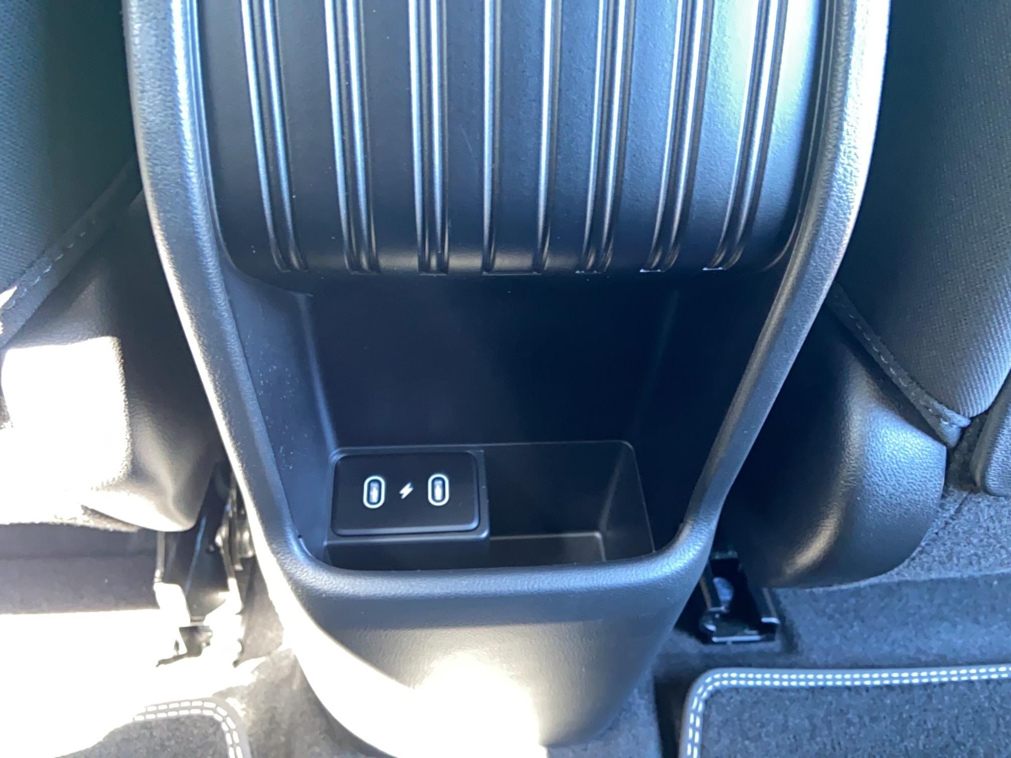 HYUNDAI Kona Electrique 48 kWh - 156 ch Intuitive - Véhicule Occasion Océane Auto