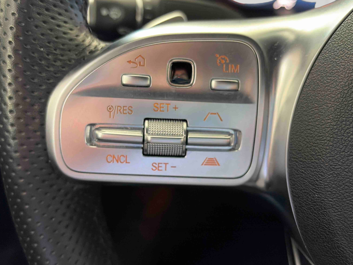 MERCEDES GLC Coupé 300 de 9G-Tronic 4Matic AMG Line - Véhicule Occasion Océane Auto