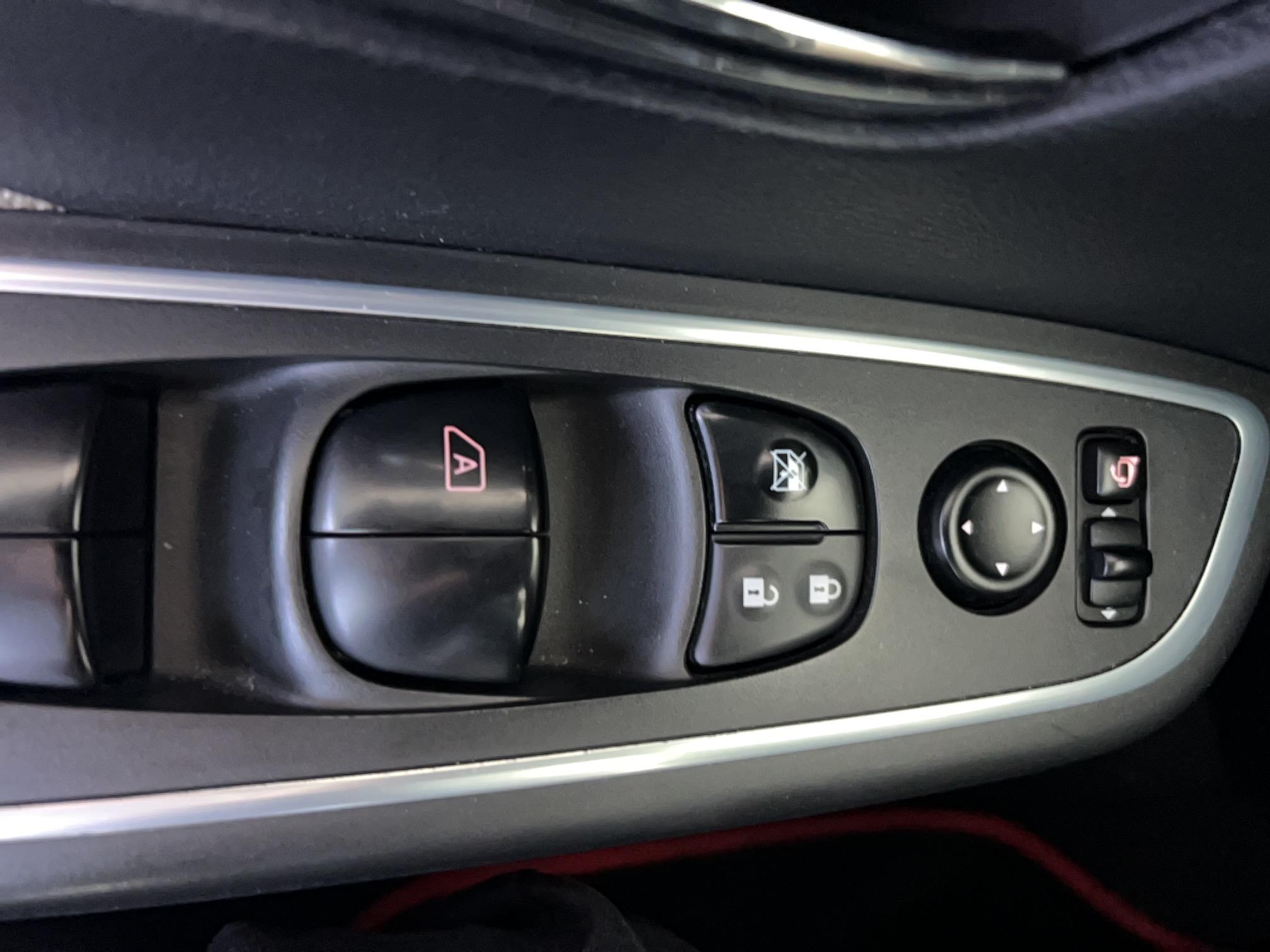 NISSAN Micra dCi 90 N-Connecta - Véhicule Occasion Océane Auto