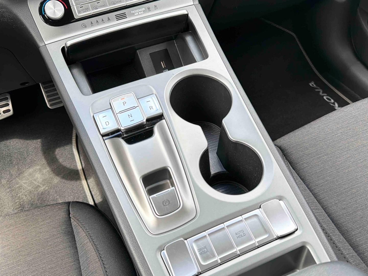 HYUNDAI Kona Electrique 64 kWh - 204 ch Intuitive - Véhicule Occasion Océane Auto