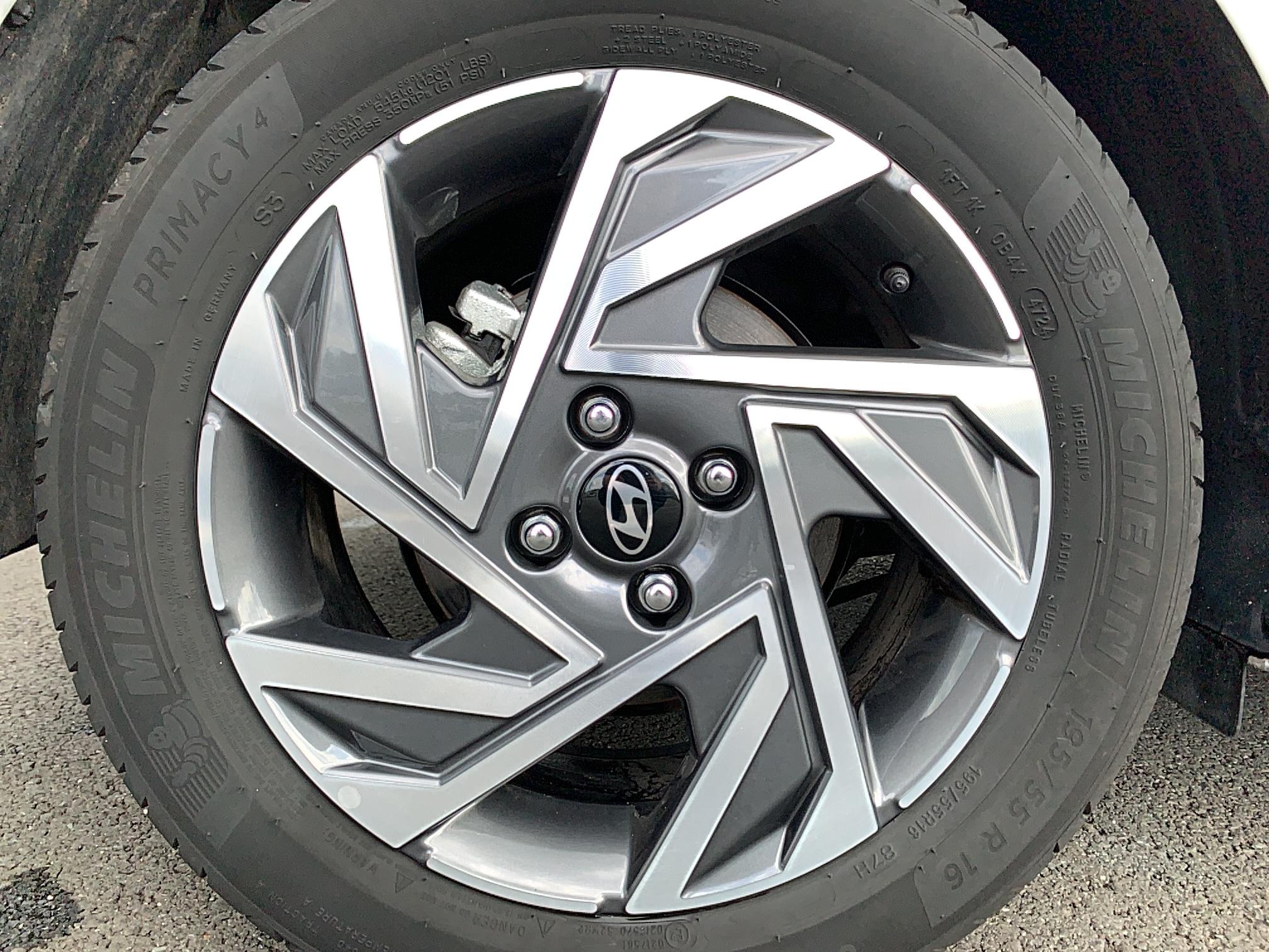 HYUNDAI i20 1.0 T-GDi 100 DCT-7 Hybrid 48V Intuitive - Véhicule Occasion - Océane Auto HYUNDAI i20 1.0 T-GDi 100 DCT-7 Hybrid 48V Intuitive - Véhicule Occasion Océane Auto