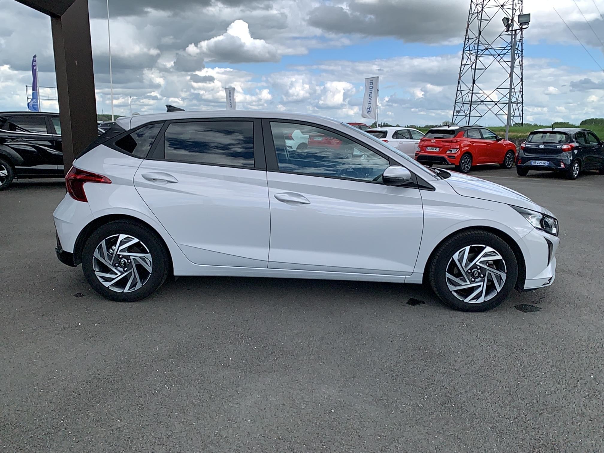 HYUNDAI i20 1.0 T-GDi 100 DCT-7 Hybrid 48V Intuitive - Véhicule Occasion - Océane Auto HYUNDAI i20 1.0 T-GDi 100 DCT-7 Hybrid 48V Intuitive - Véhicule Occasion Océane Auto