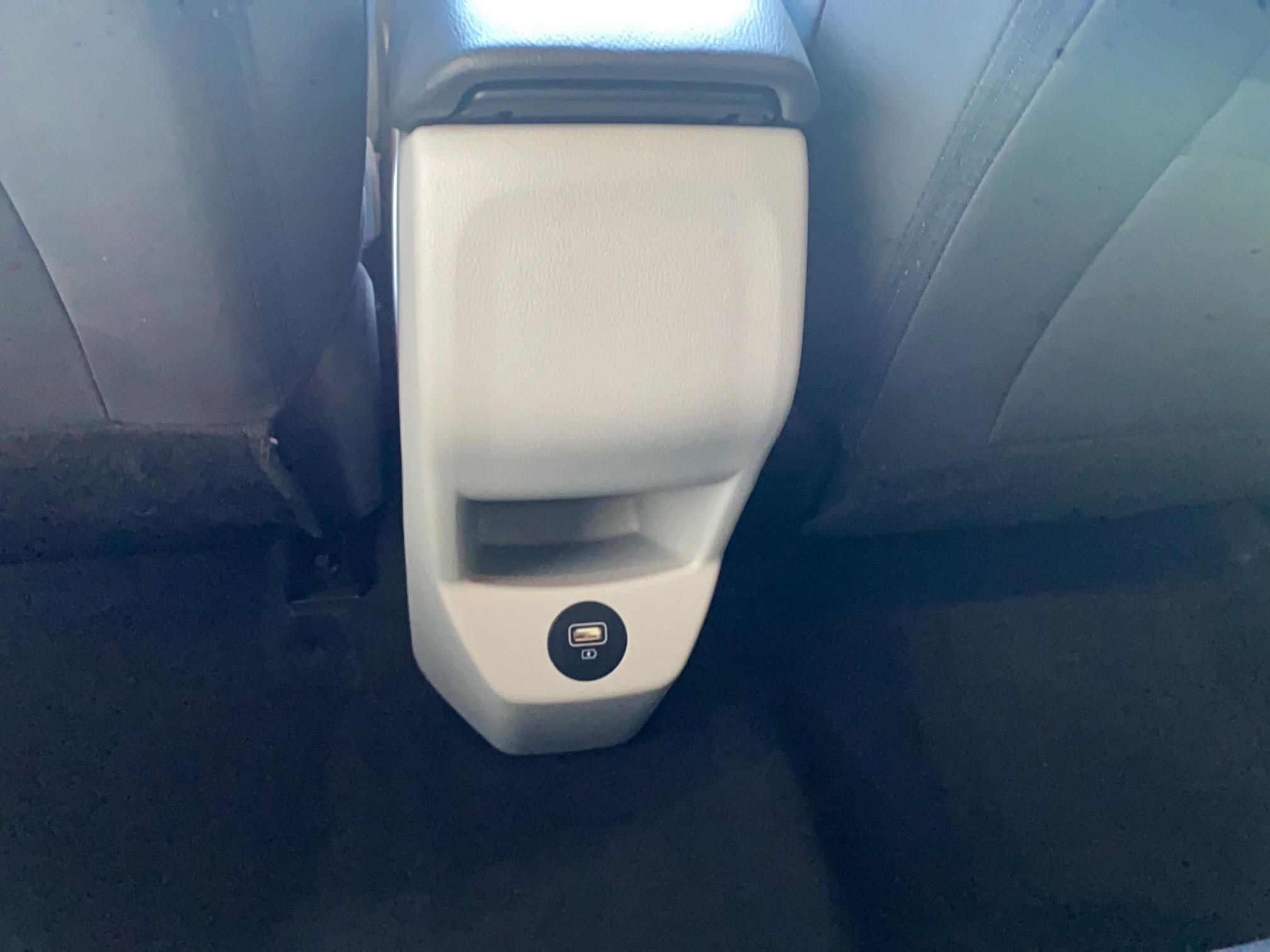 HYUNDAI i20 1.0 T-GDi 100 Hybrid 48V Business - Véhicule Occasion Océane Auto