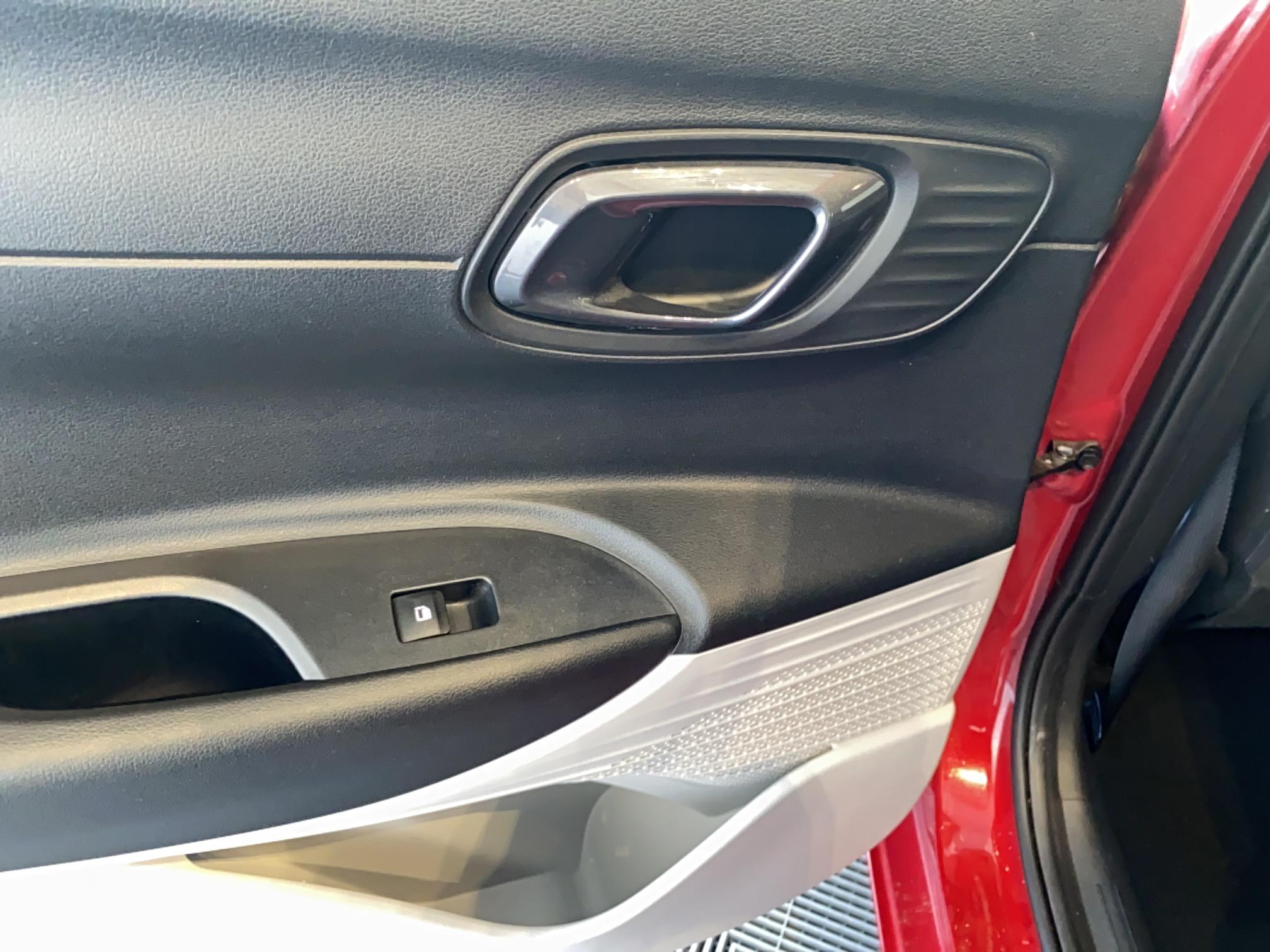 HYUNDAI i20 1.0 T-GDi 100 Hybrid 48V Business - Véhicule Occasion Océane Auto