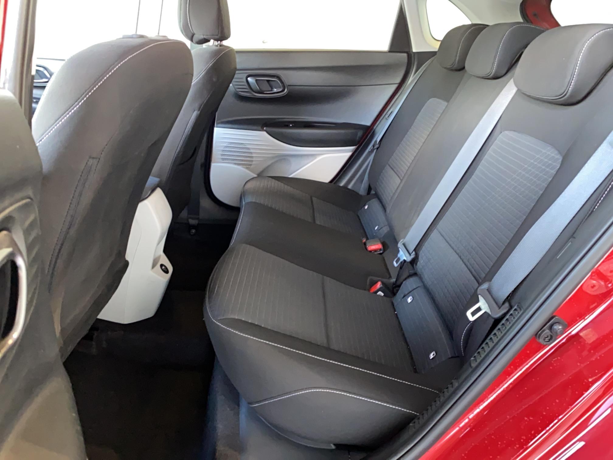 HYUNDAI i20 1.0 T-GDi 100 Hybrid 48V Business - Véhicule Occasion Océane Auto