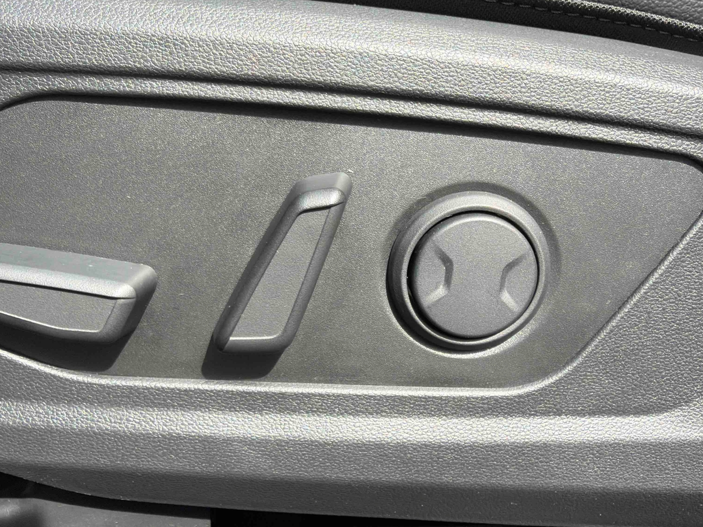 HYUNDAI Tucson 1.6 T-GDI 215 Hybrid BVA6 Executive - Véhicule Occasion - Océane Auto HYUNDAI Tucson 1.6 T-GDI 215 Hybrid BVA6 Executive - Véhicule Occasion Océane Auto