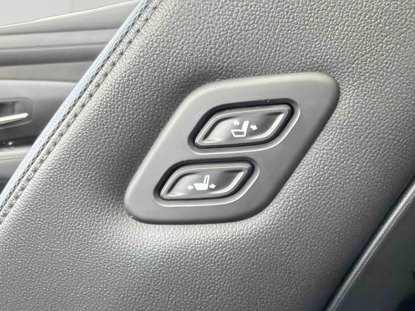 HYUNDAI Tucson 1.6 T-GDI 215 Hybrid BVA6 Executive - Véhicule Occasion - Océane Auto HYUNDAI Tucson 1.6 T-GDI 215 Hybrid BVA6 Executive - Véhicule Occasion Océane Auto